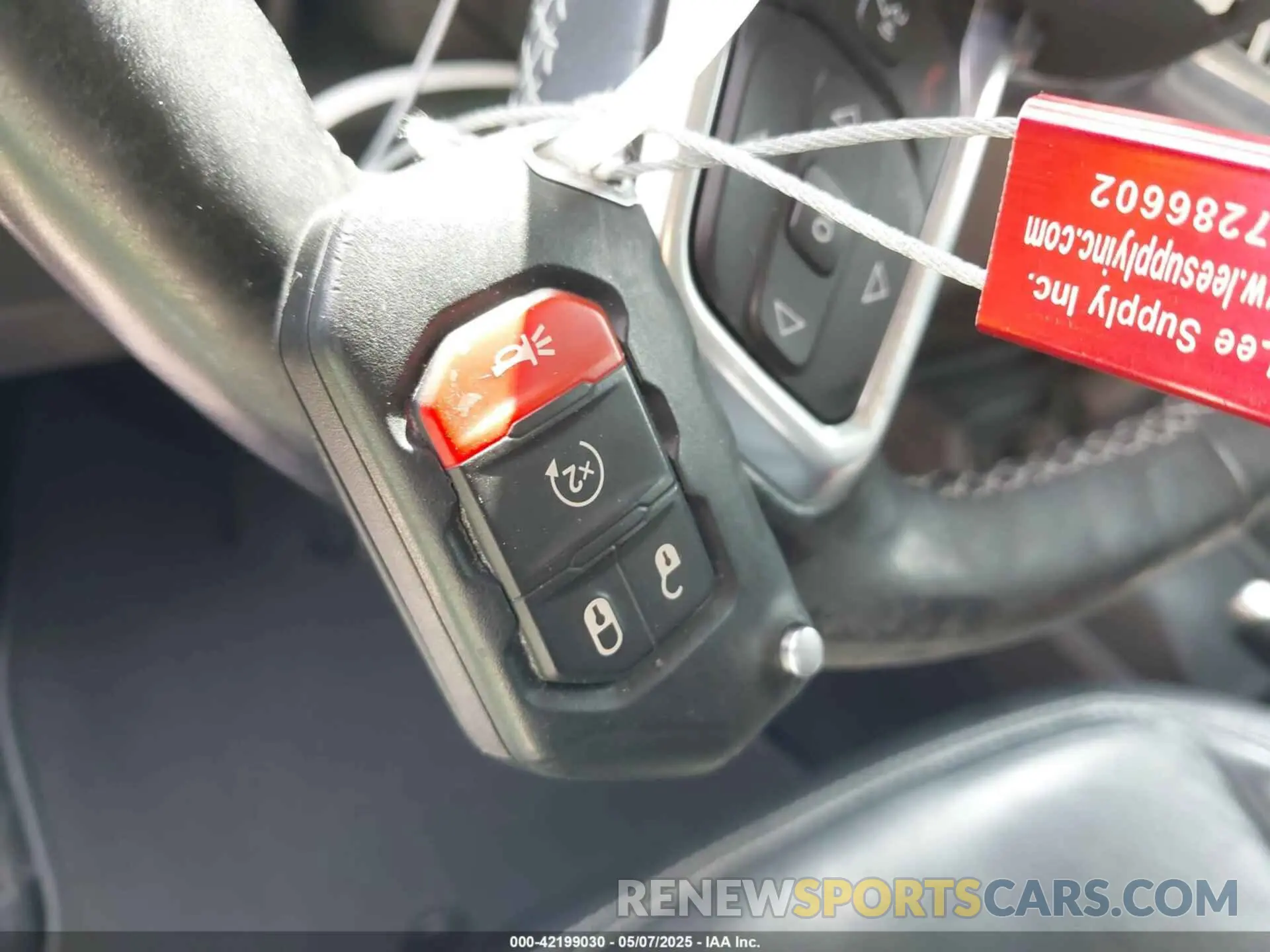 11 Photograph of a damaged car 1C4HJXEG2KW501485 JEEP WRANGLER UNLIMITED 2019