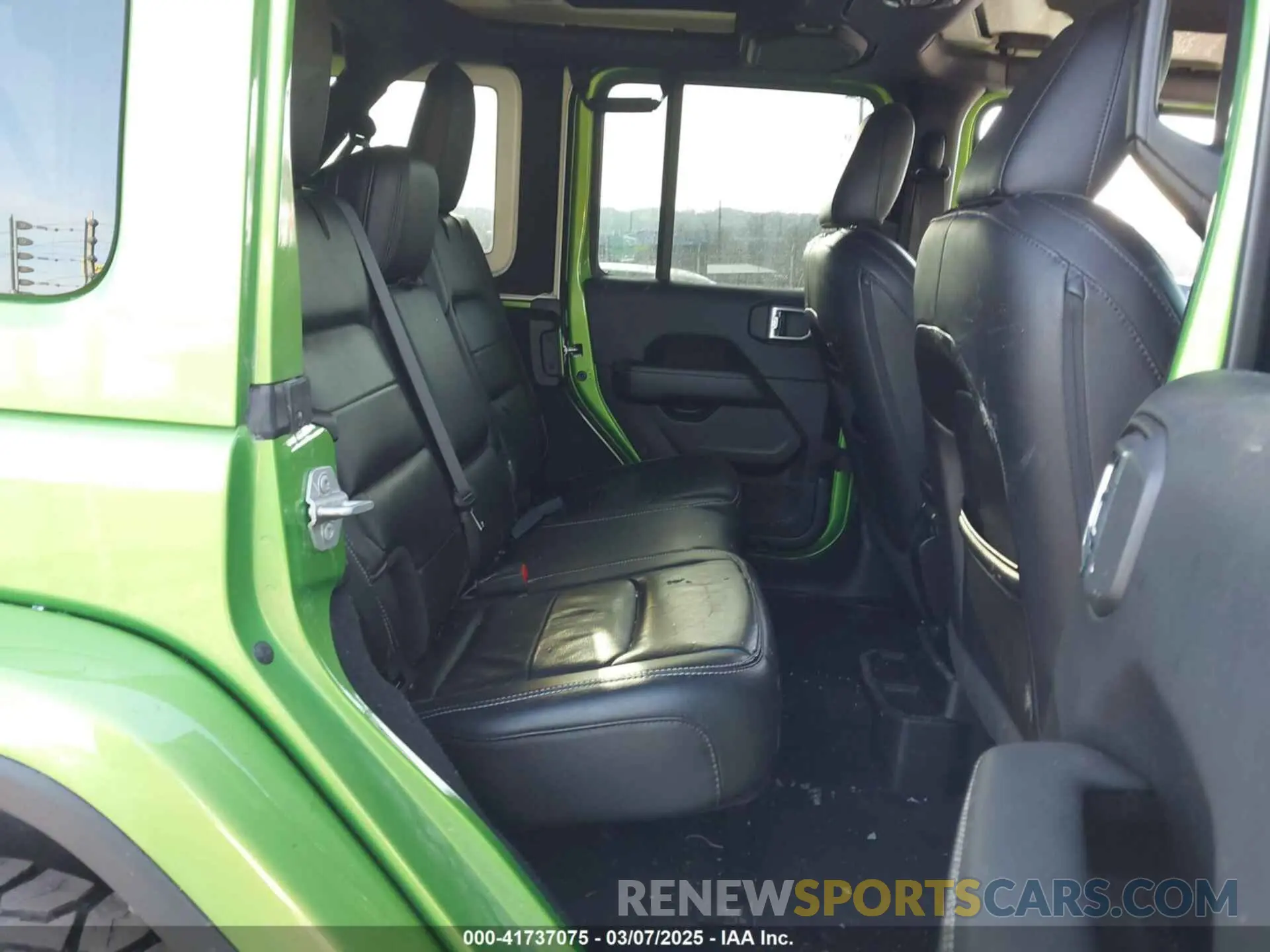 8 Photograph of a damaged car 1C4HJXEG2KW575571 JEEP WRANGLER UNLIMITED 2019