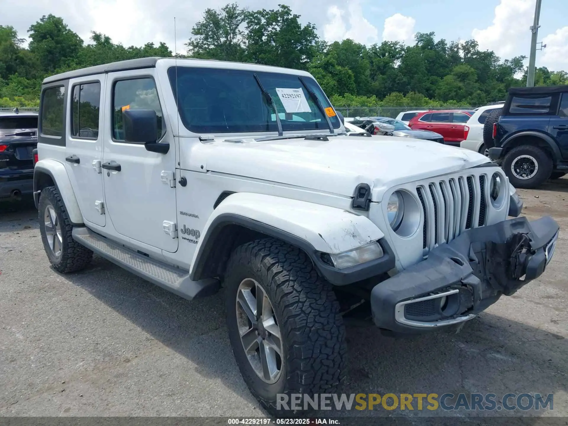 1 Photograph of a damaged car 1C4HJXEG2KW576753 JEEP WRANGLER UNLIMITED 2019