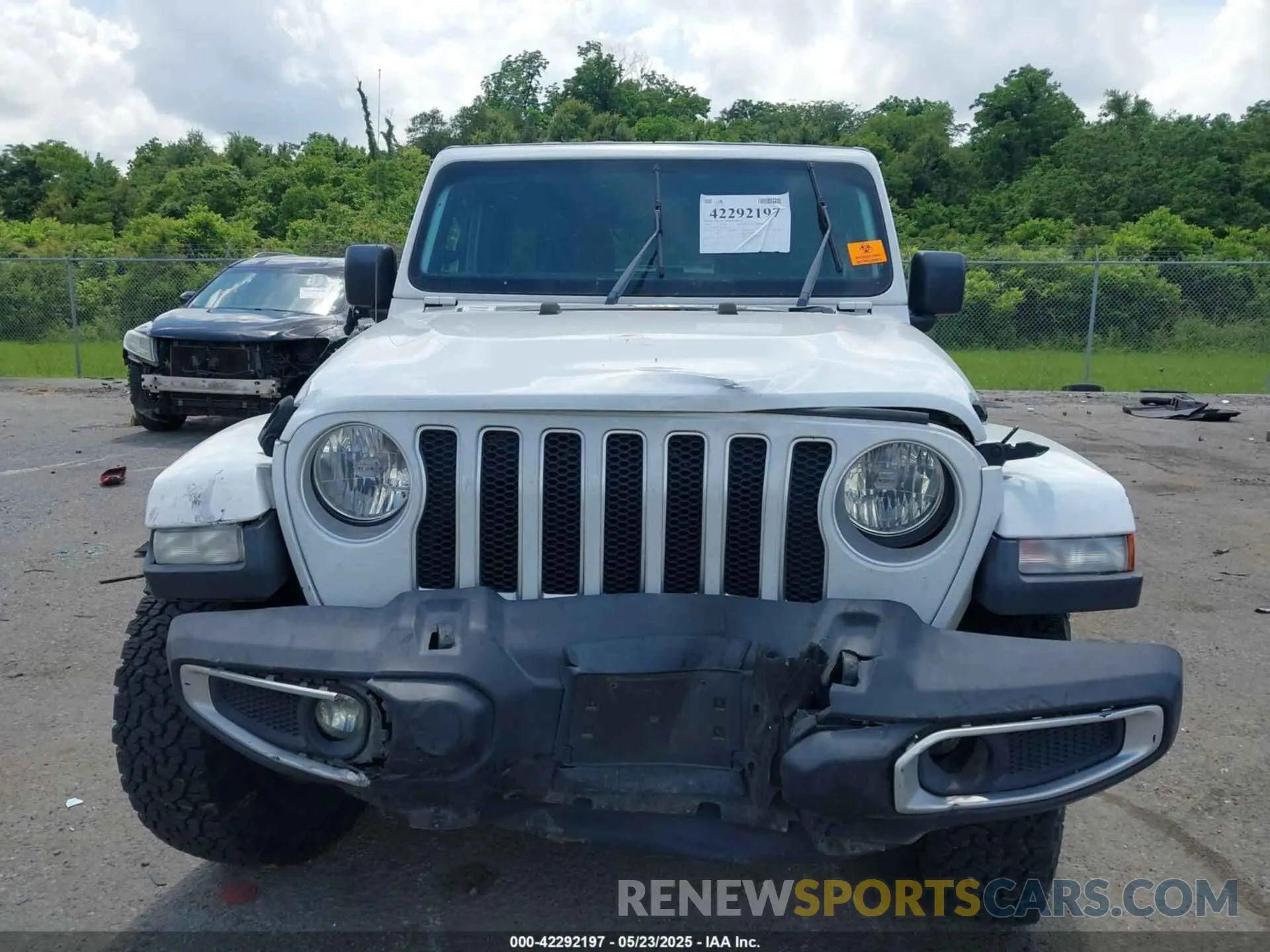 12 Photograph of a damaged car 1C4HJXEG2KW576753 JEEP WRANGLER UNLIMITED 2019