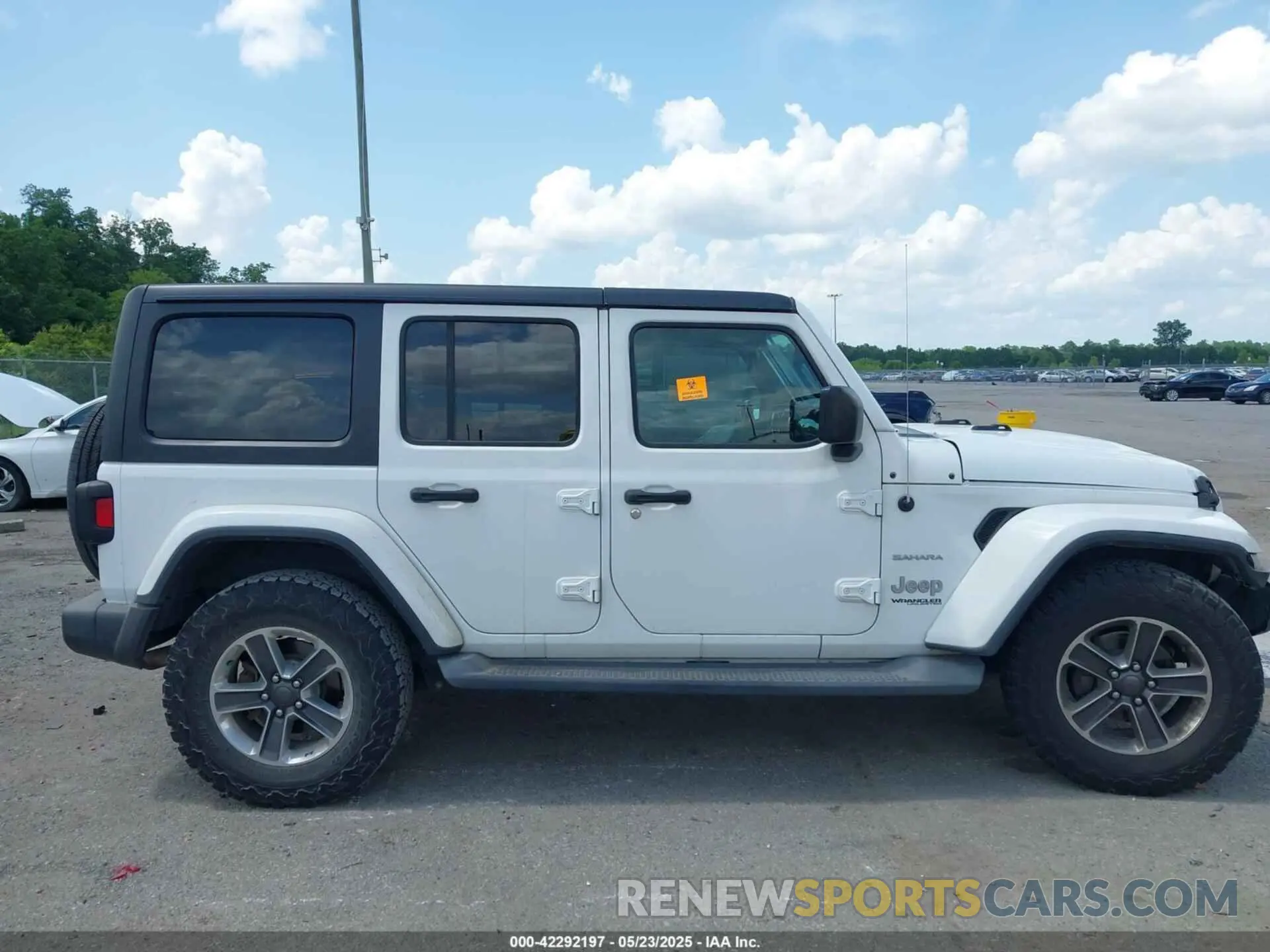 13 Photograph of a damaged car 1C4HJXEG2KW576753 JEEP WRANGLER UNLIMITED 2019