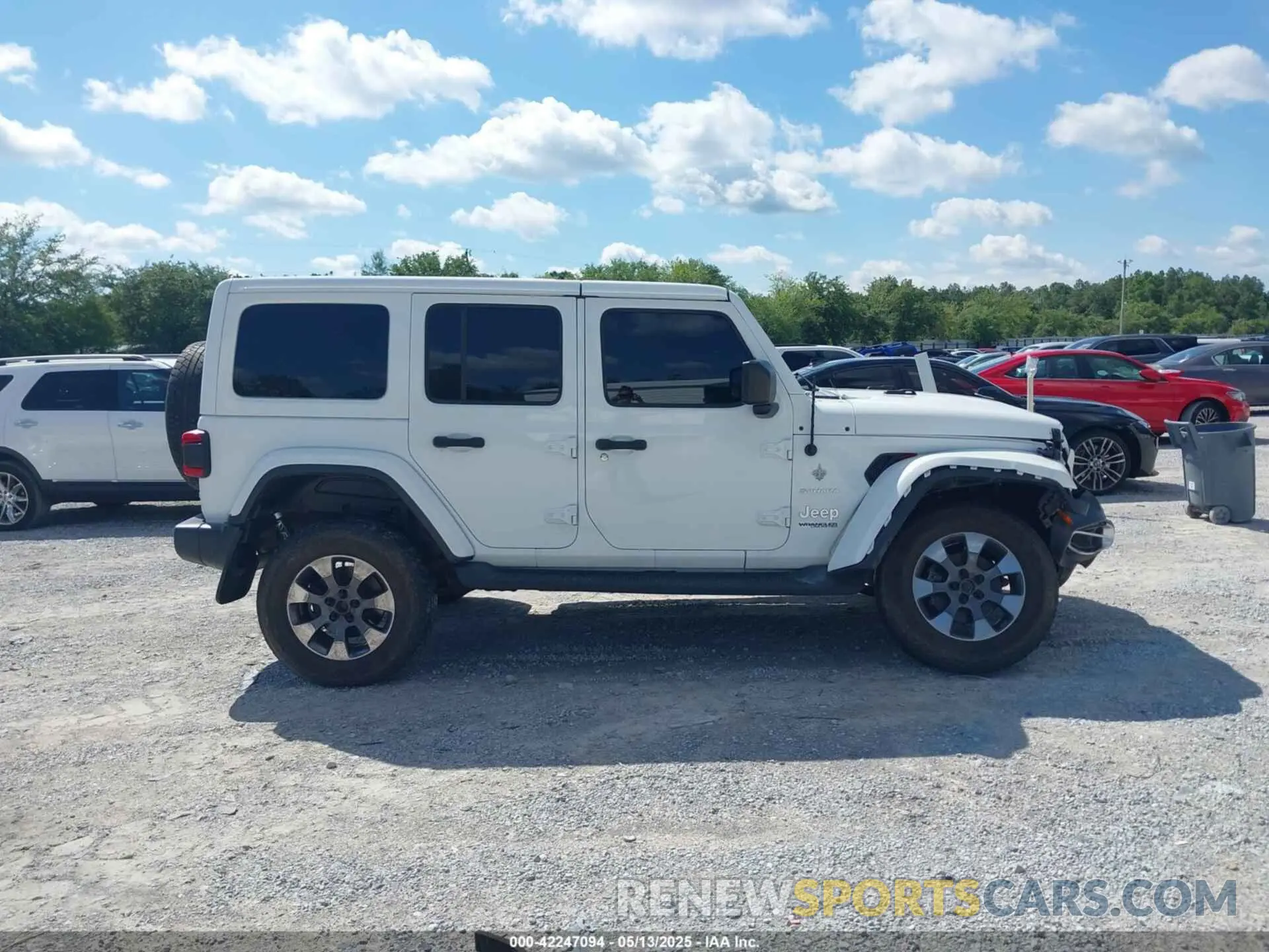 13 Photograph of a damaged car 1C4HJXEG4KW514206 JEEP WRANGLER UNLIMITED 2019