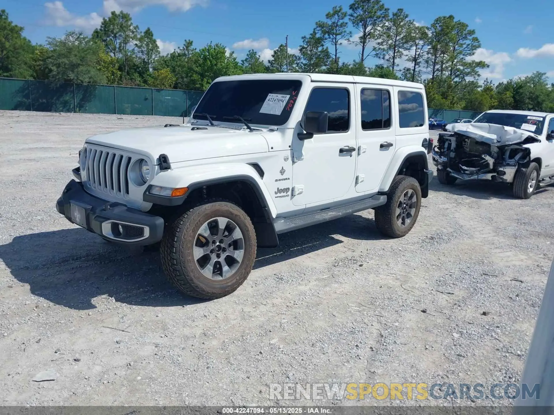 2 Photograph of a damaged car 1C4HJXEG4KW514206 JEEP WRANGLER UNLIMITED 2019