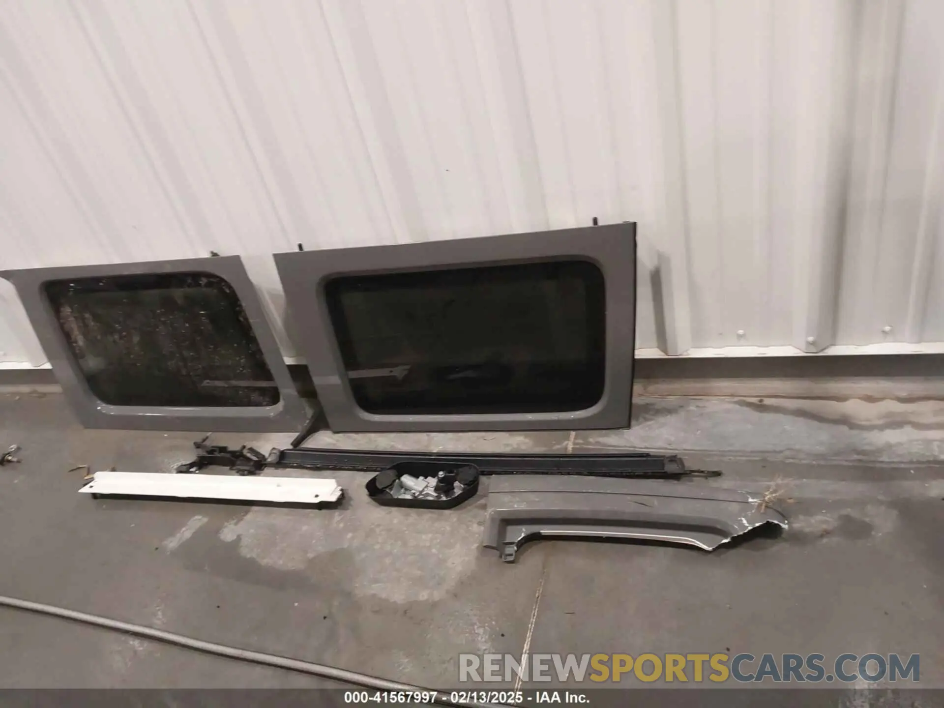 11 Photograph of a damaged car 1C4HJXEG4KW527280 JEEP WRANGLER UNLIMITED 2019