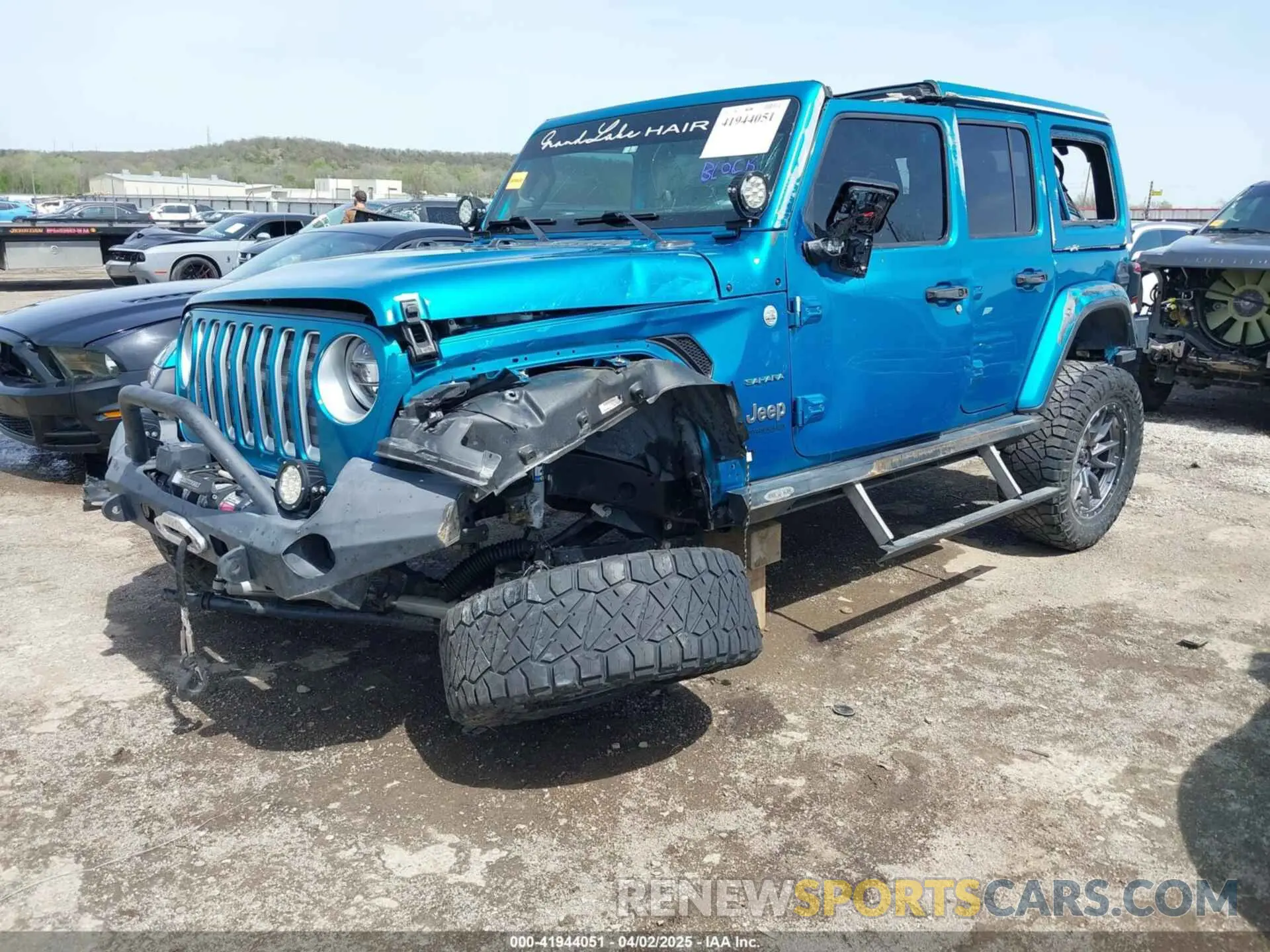 2 Photograph of a damaged car 1C4HJXEG4KW602432 JEEP WRANGLER UNLIMITED 2019