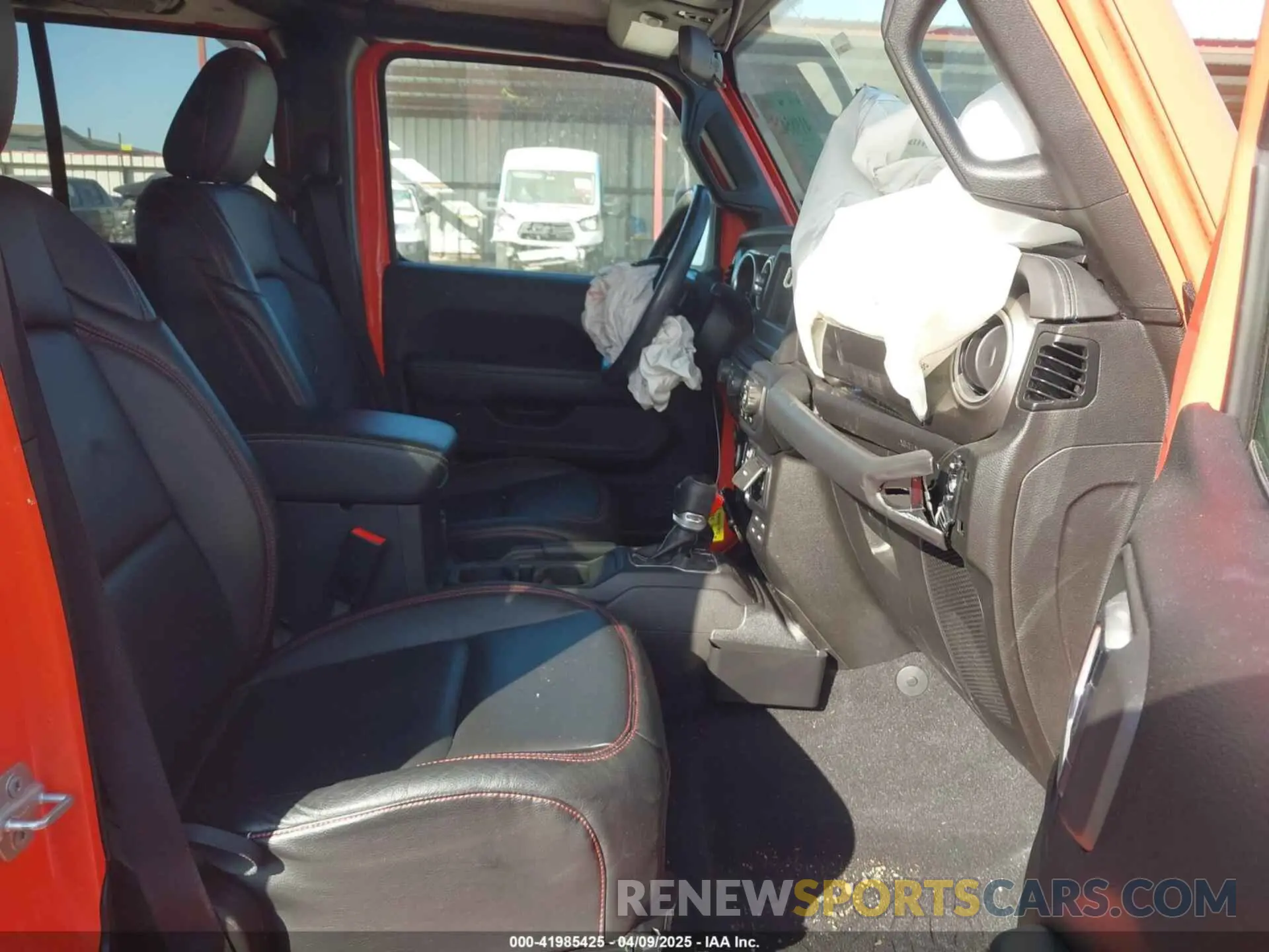 5 Photograph of a damaged car 1C4HJXEG6KW669436 JEEP WRANGLER UNLIMITED 2019