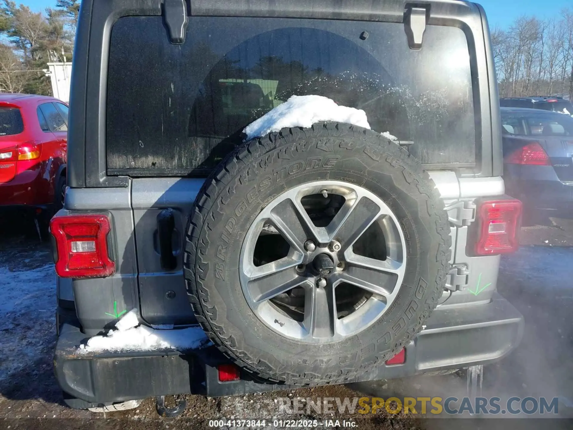 16 Photograph of a damaged car 1C4HJXEG7KW605129 JEEP WRANGLER UNLIMITED 2019