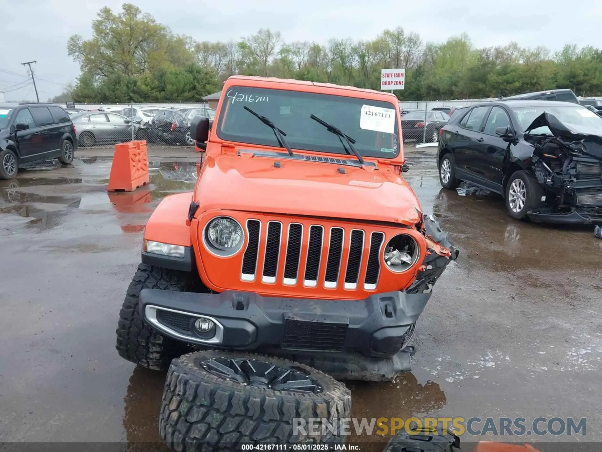 13 Photograph of a damaged car 1C4HJXEGXKW579982 JEEP WRANGLER UNLIMITED 2019