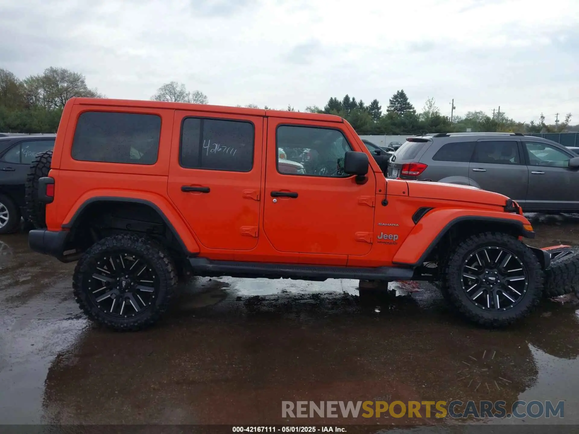 14 Photograph of a damaged car 1C4HJXEGXKW579982 JEEP WRANGLER UNLIMITED 2019