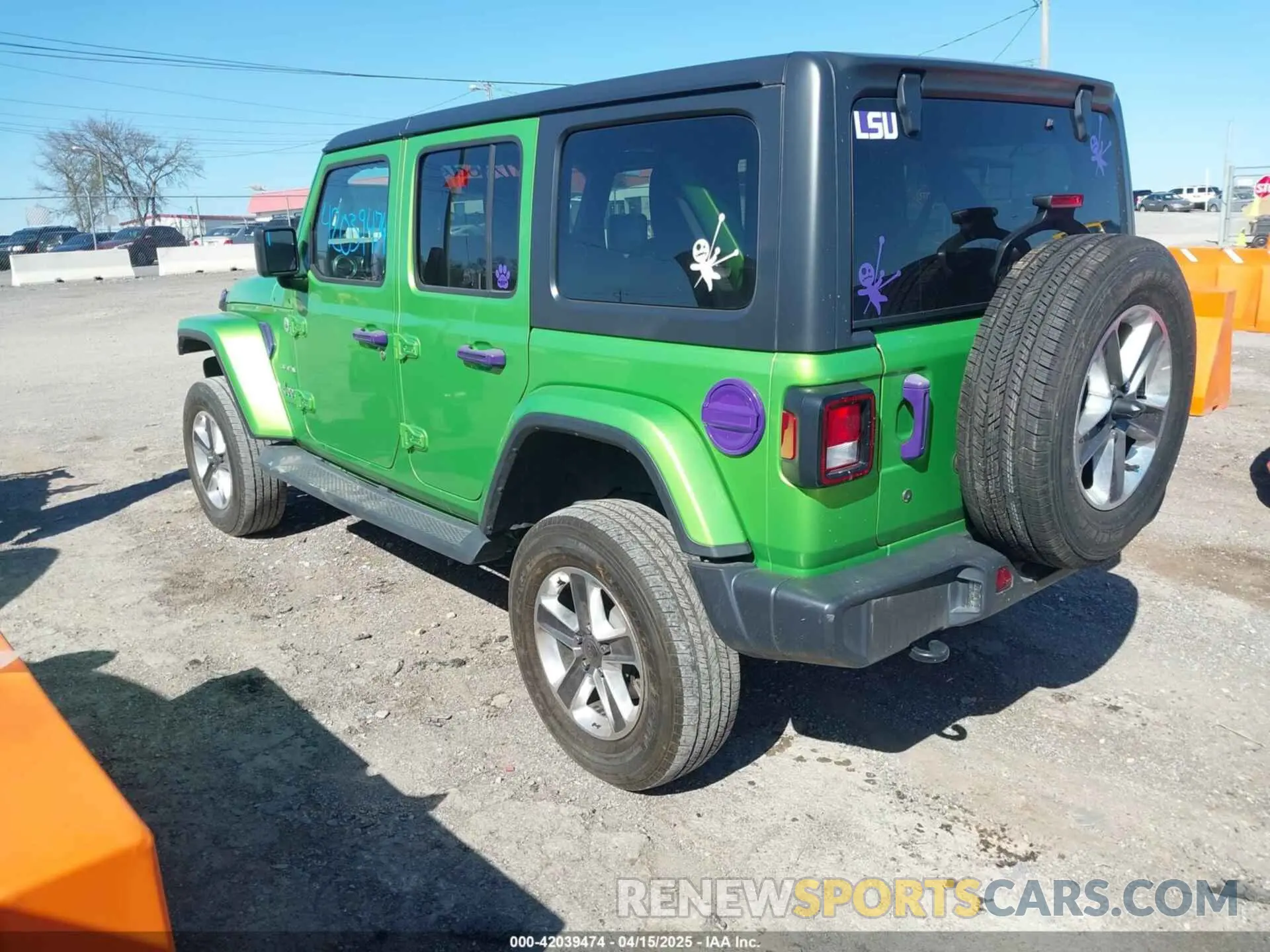 3 Photograph of a damaged car 1C4HJXEN1KW592876 JEEP WRANGLER UNLIMITED 2019