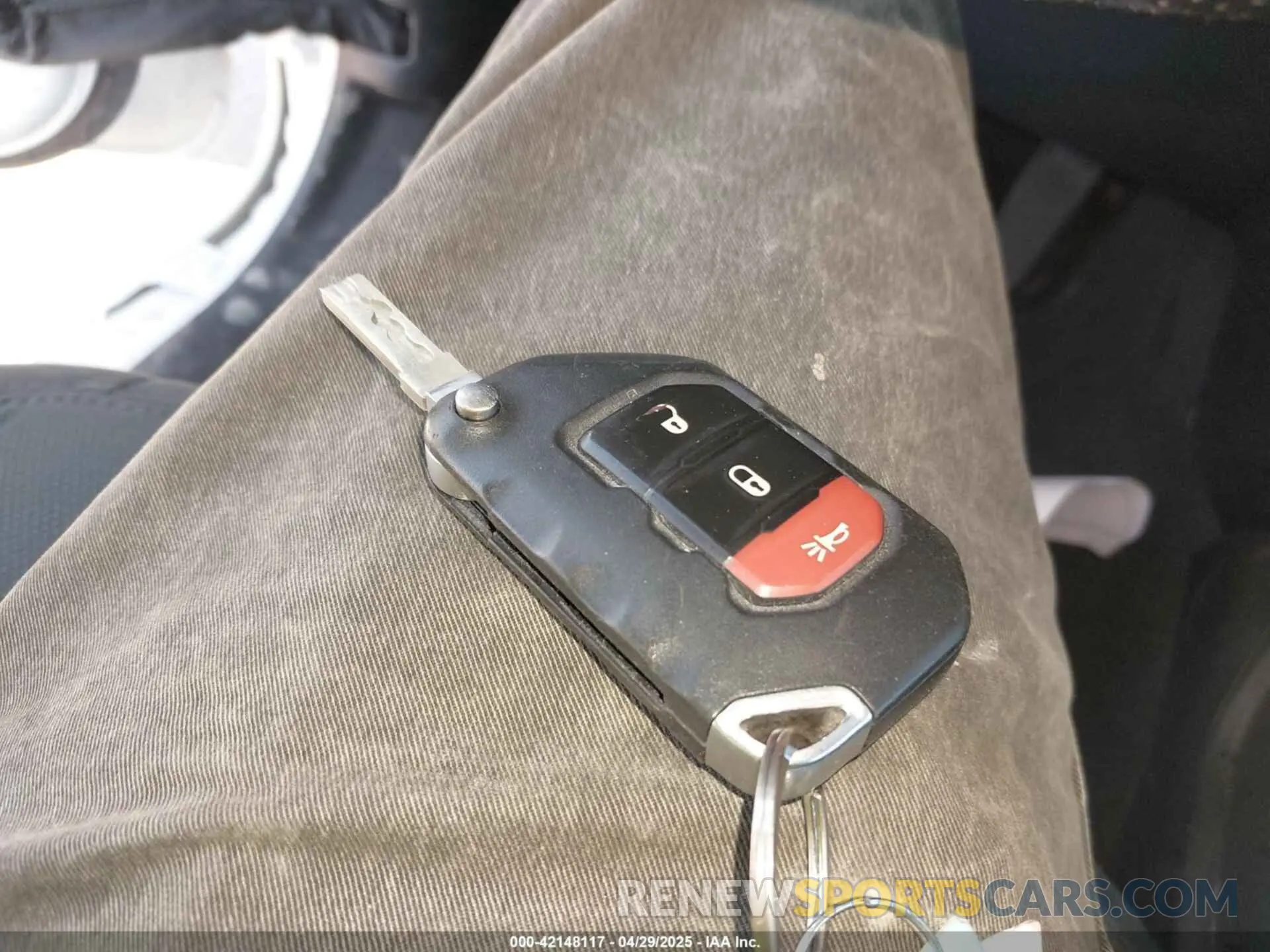 11 Photograph of a damaged car 1C4HJXEN3KW591602 JEEP WRANGLER UNLIMITED 2019