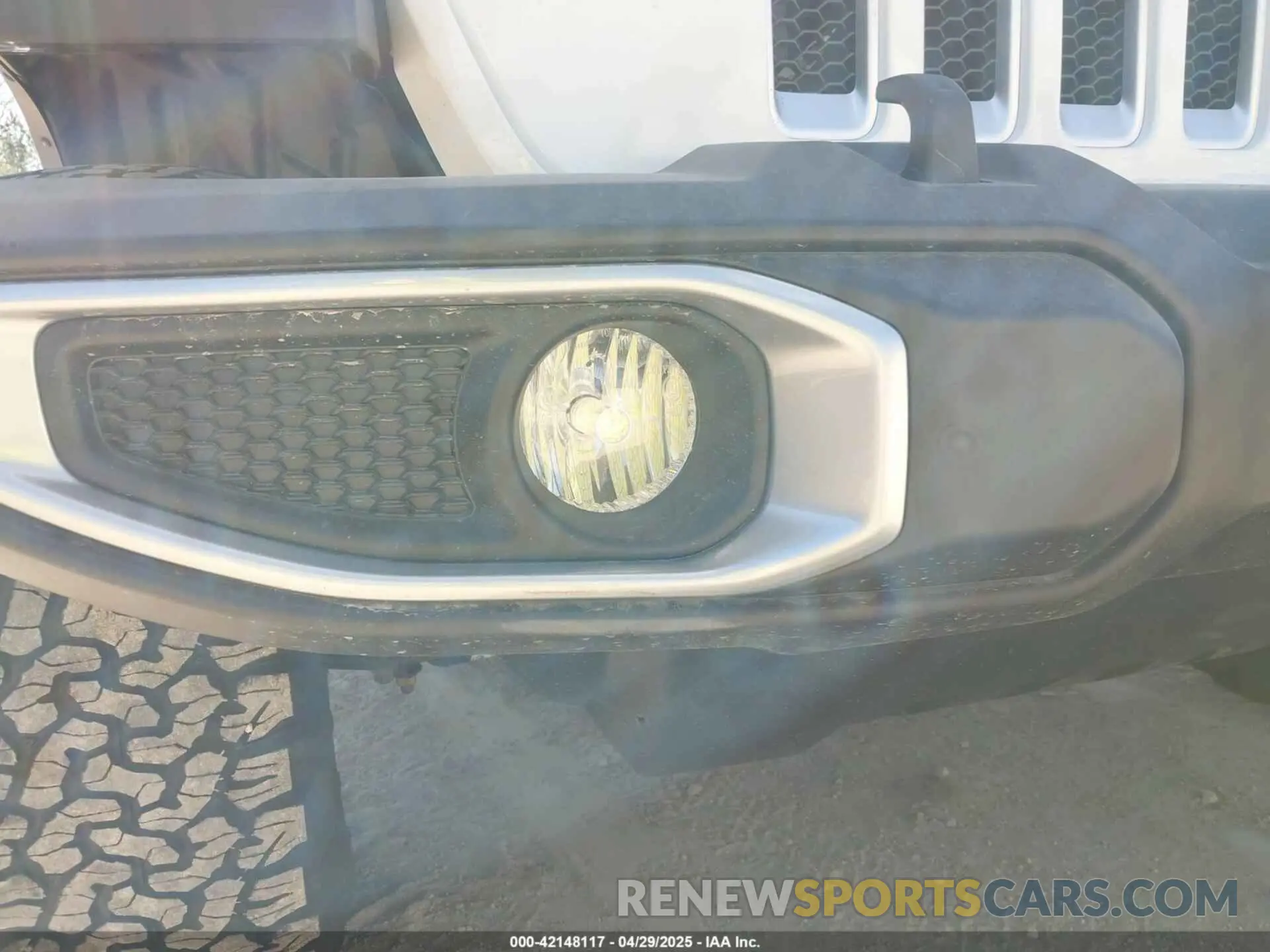 6 Photograph of a damaged car 1C4HJXEN3KW591602 JEEP WRANGLER UNLIMITED 2019