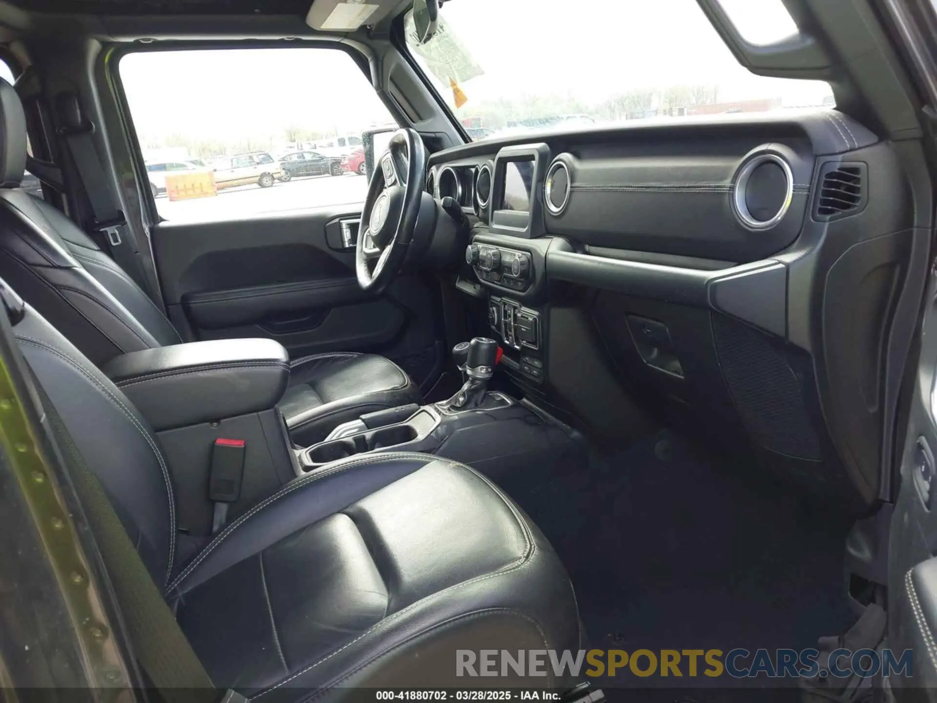 5 Photograph of a damaged car 1C4HJXEN3KW622167 JEEP WRANGLER UNLIMITED 2019