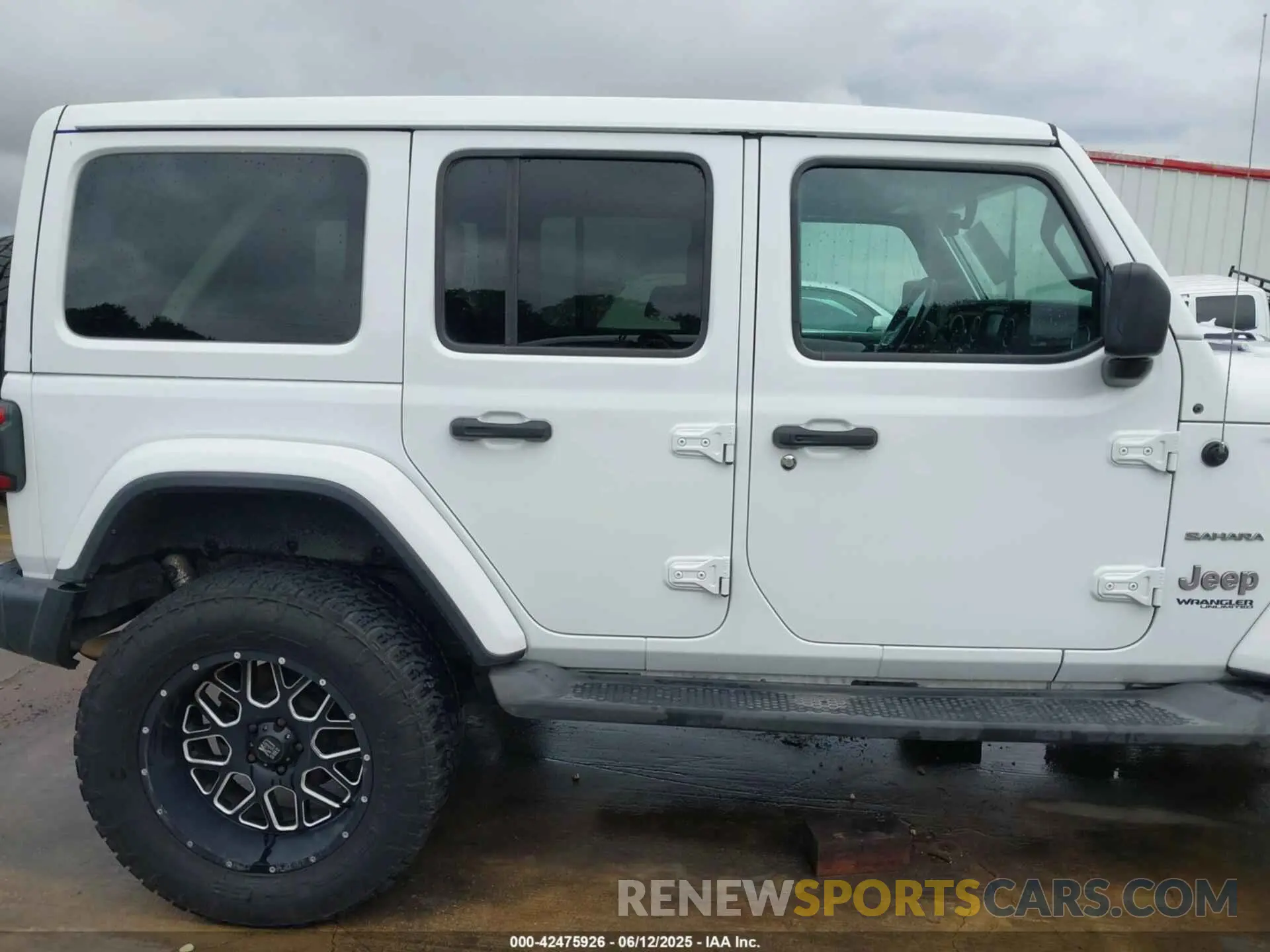 17 Photograph of a damaged car 1C4HJXENXKW547676 JEEP WRANGLER UNLIMITED 2019