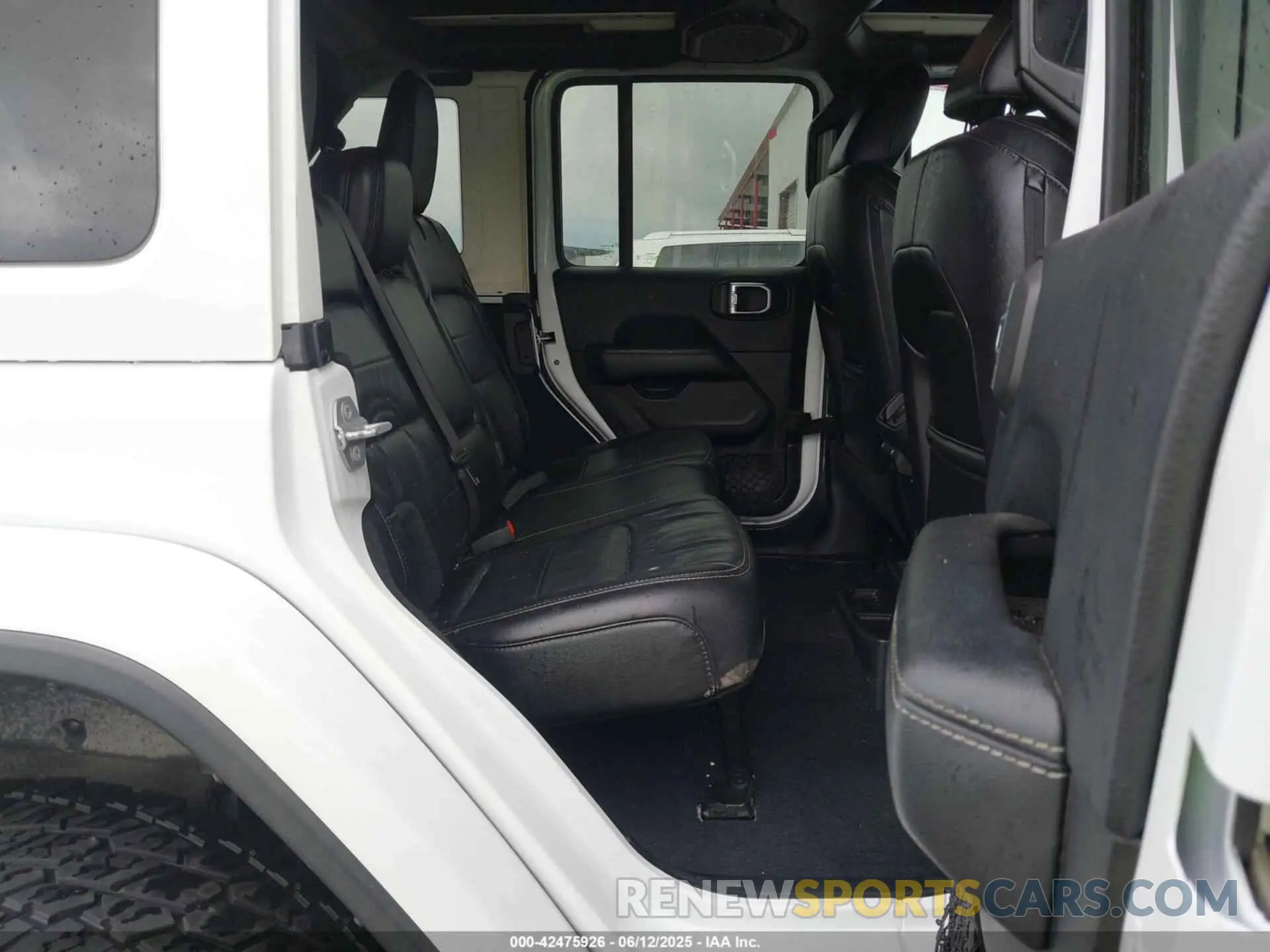 8 Photograph of a damaged car 1C4HJXENXKW547676 JEEP WRANGLER UNLIMITED 2019