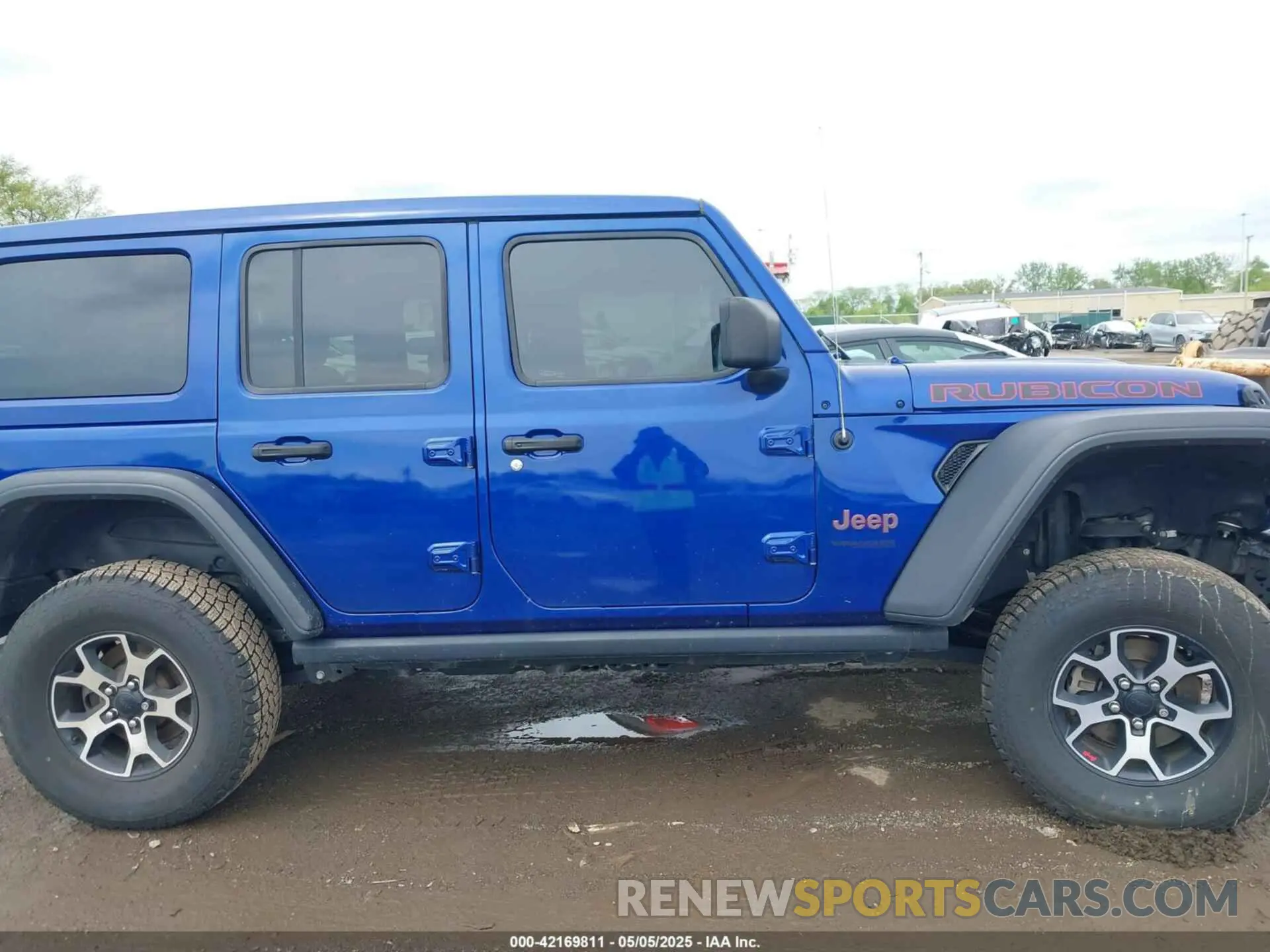 13 Photograph of a damaged car 1C4HJXFG6KW659696 JEEP WRANGLER UNLIMITED 2019