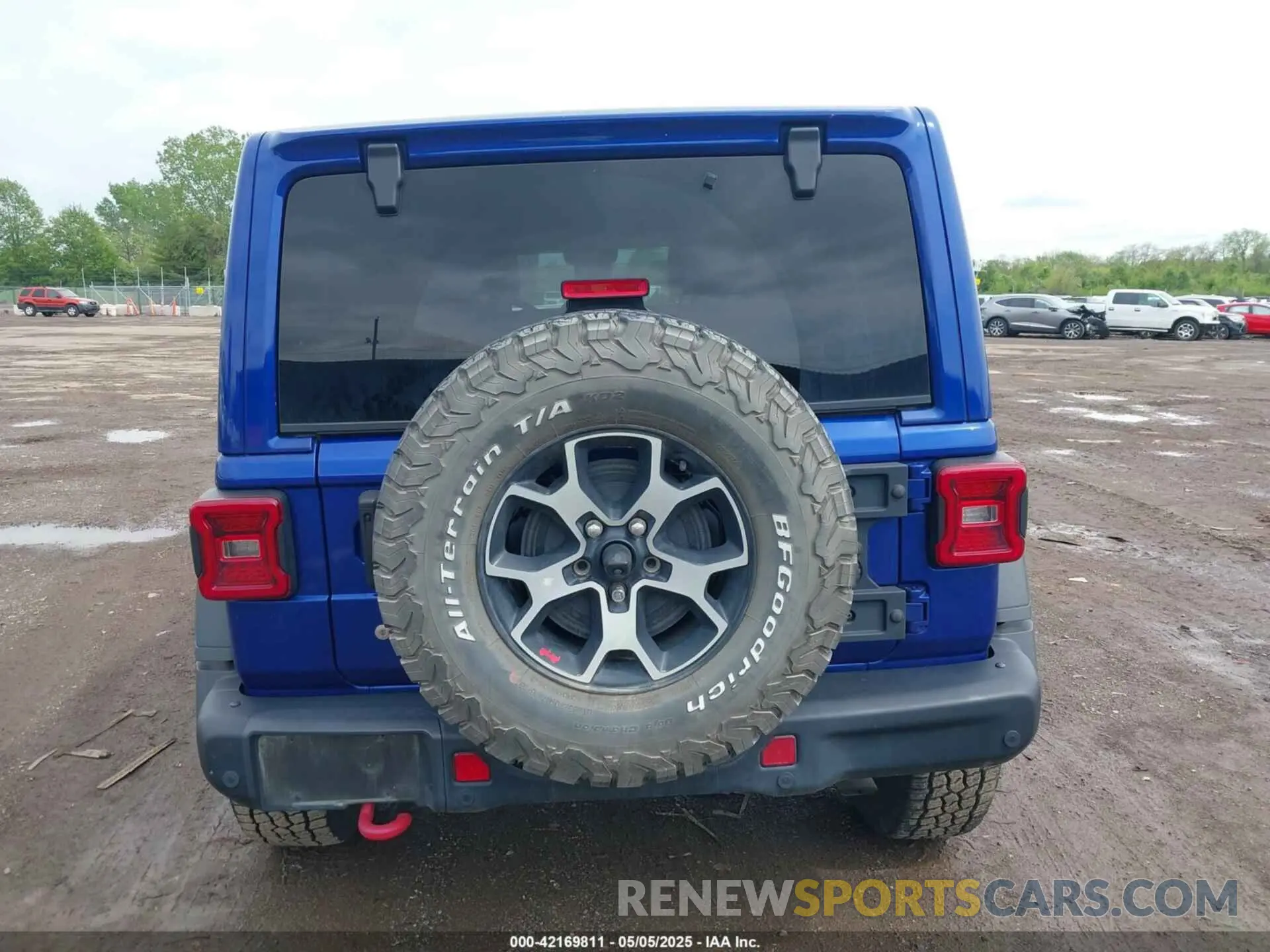 16 Photograph of a damaged car 1C4HJXFG6KW659696 JEEP WRANGLER UNLIMITED 2019