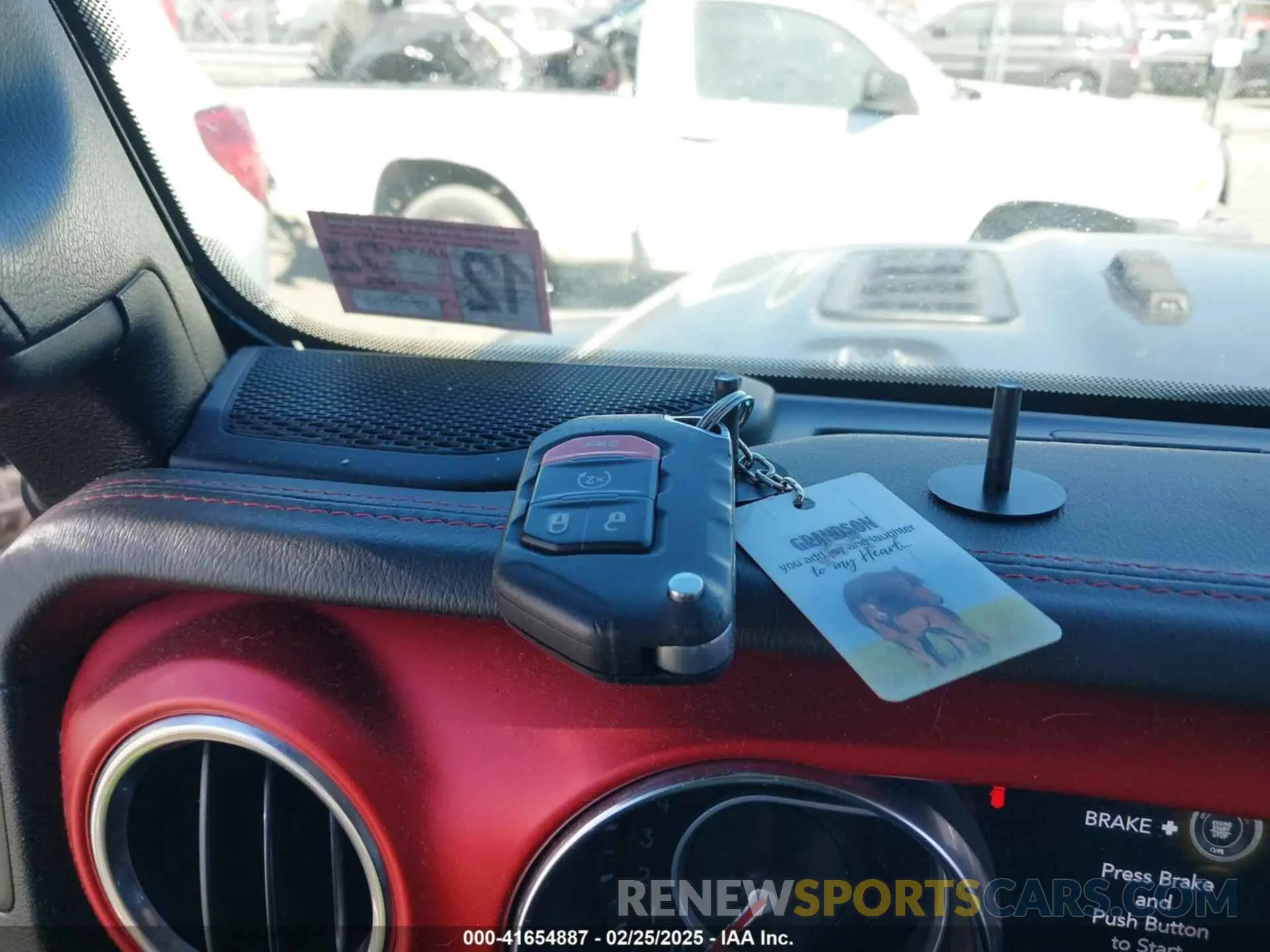 11 Photograph of a damaged car 1C4HJXFN1KW679028 JEEP WRANGLER UNLIMITED 2019