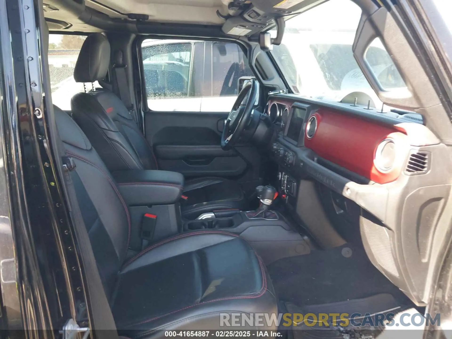 5 Photograph of a damaged car 1C4HJXFN1KW679028 JEEP WRANGLER UNLIMITED 2019