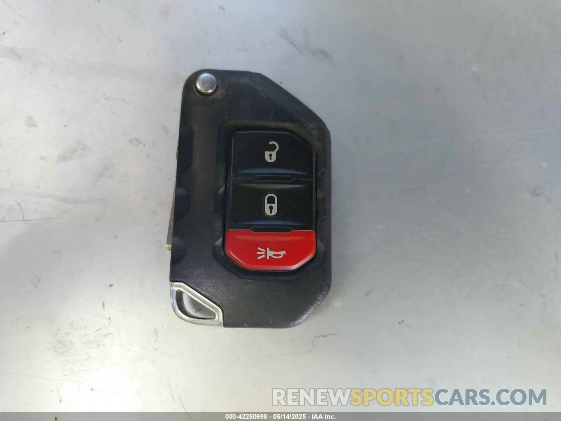 11 Photograph of a damaged car 1C4HJXFN6KW547401 JEEP WRANGLER UNLIMITED 2019