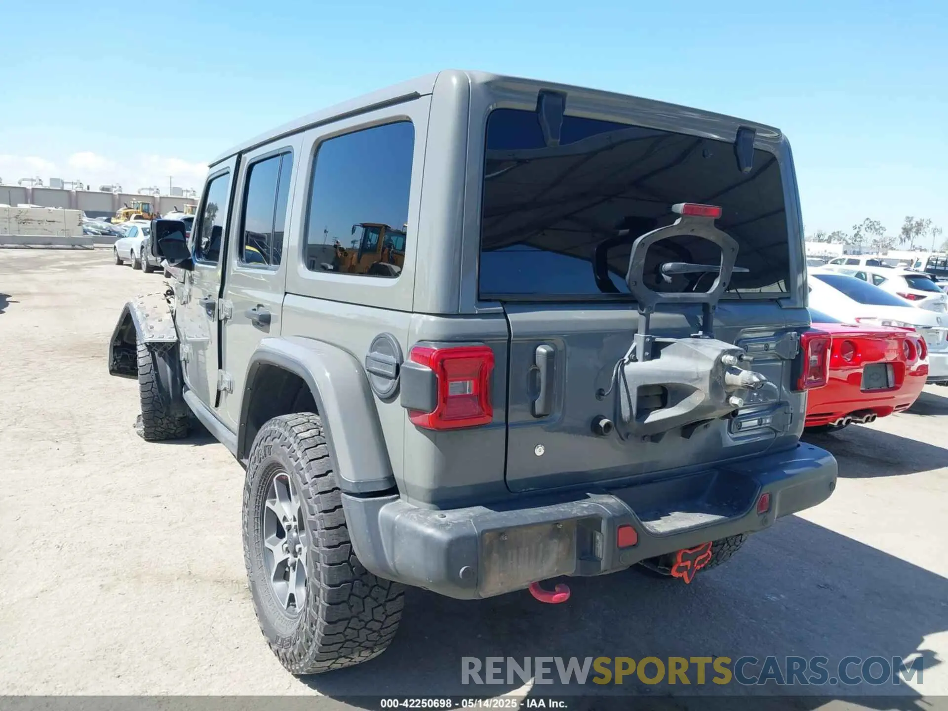 3 Photograph of a damaged car 1C4HJXFN6KW547401 JEEP WRANGLER UNLIMITED 2019