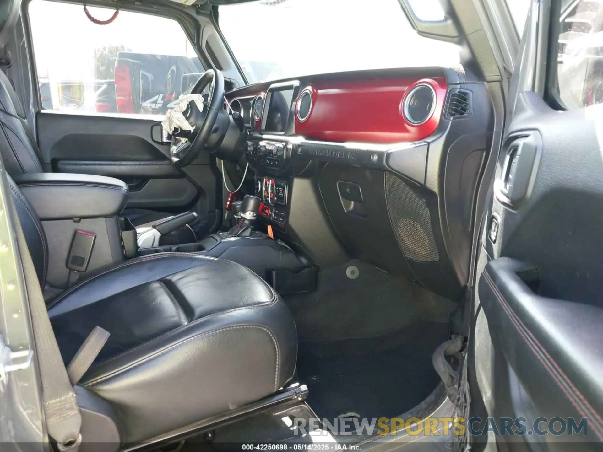 5 Photograph of a damaged car 1C4HJXFN6KW547401 JEEP WRANGLER UNLIMITED 2019