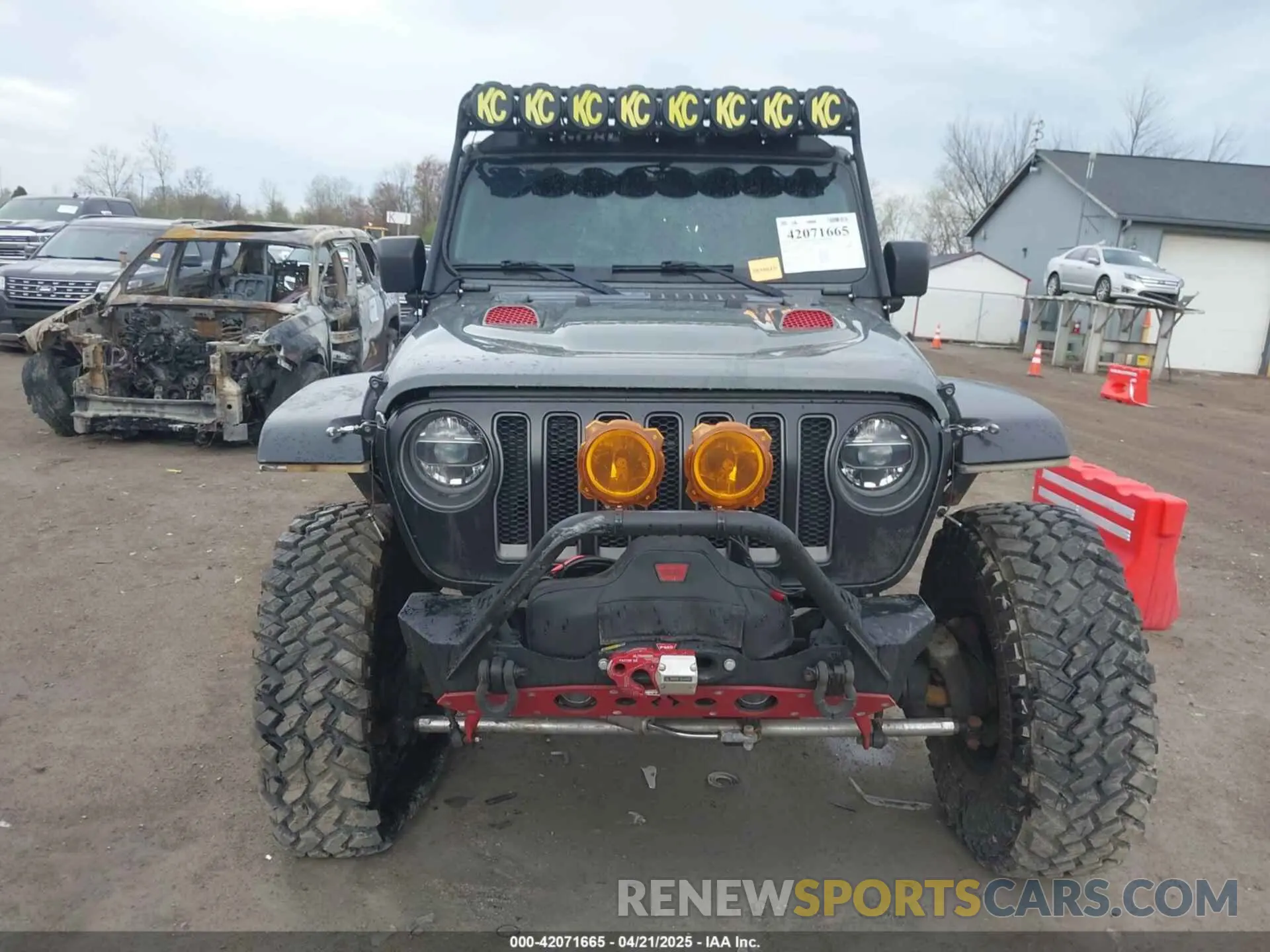 12 Photograph of a damaged car 1C4HJXFN7KW573909 JEEP WRANGLER UNLIMITED 2019