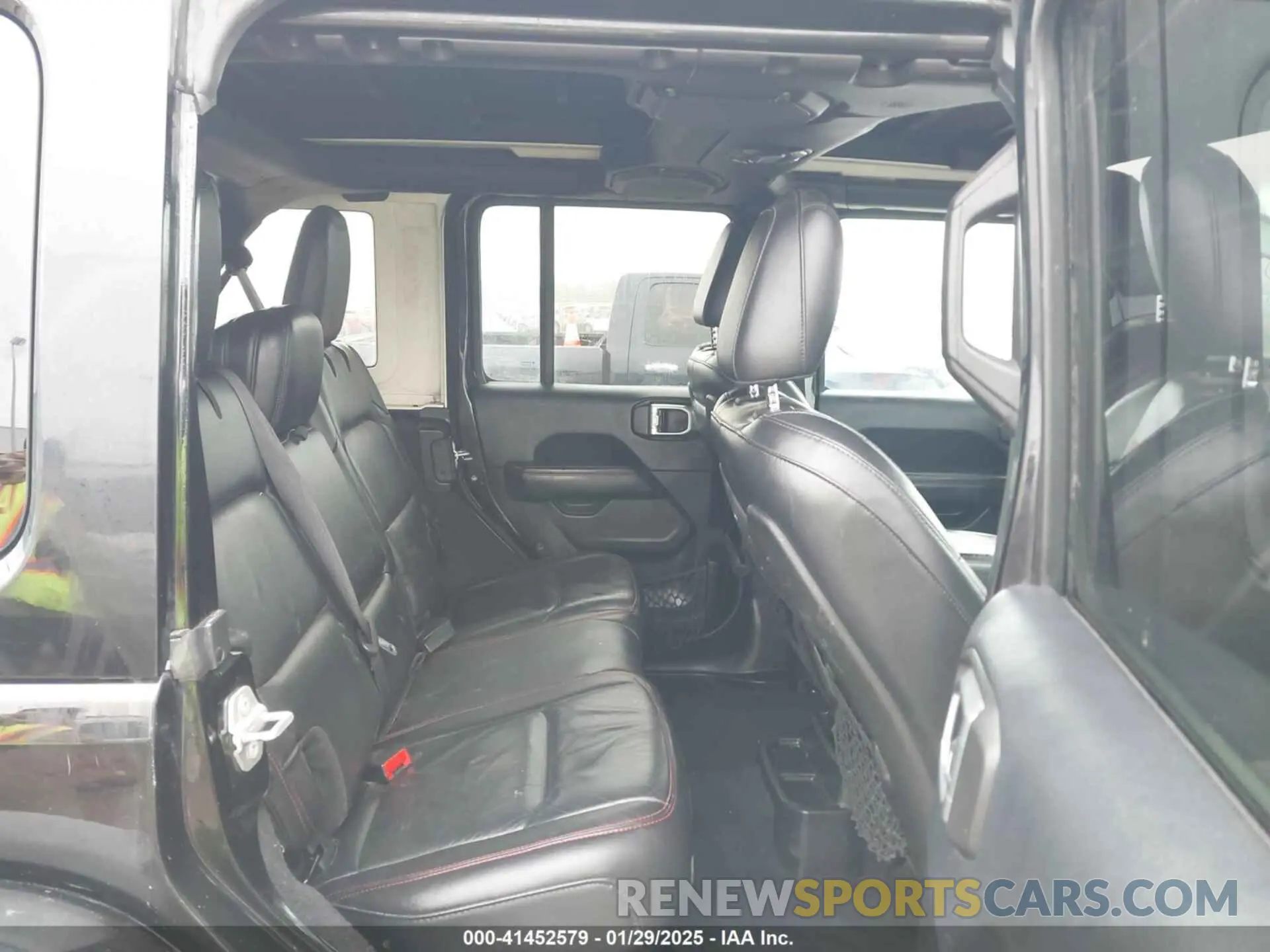 8 Photograph of a damaged car 1C4HJXFNXKW511193 JEEP WRANGLER UNLIMITED 2019