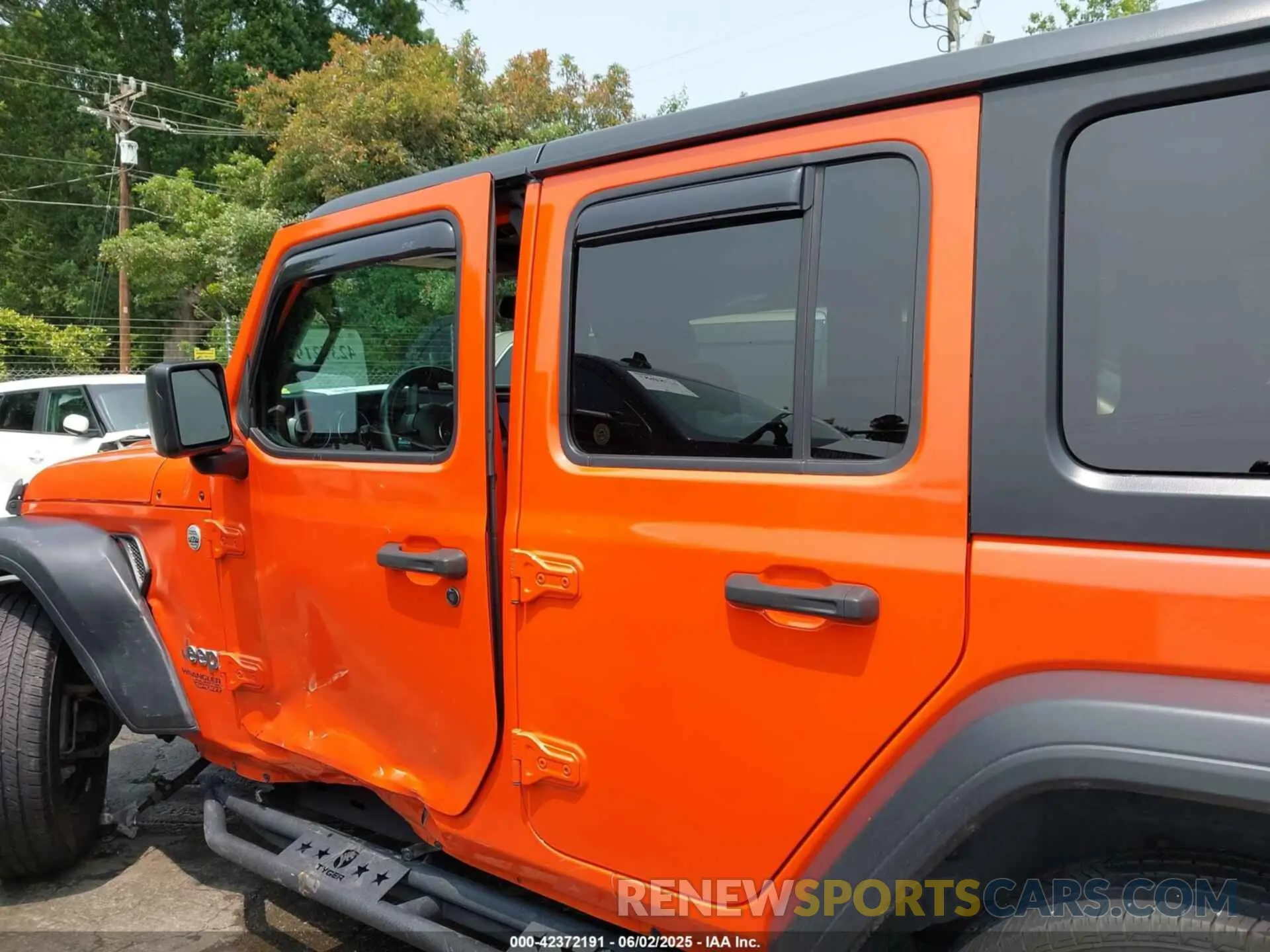 14 Photograph of a damaged car 1C4HJXDG0LW201902 JEEP WRANGLER UNLIMITED 2020