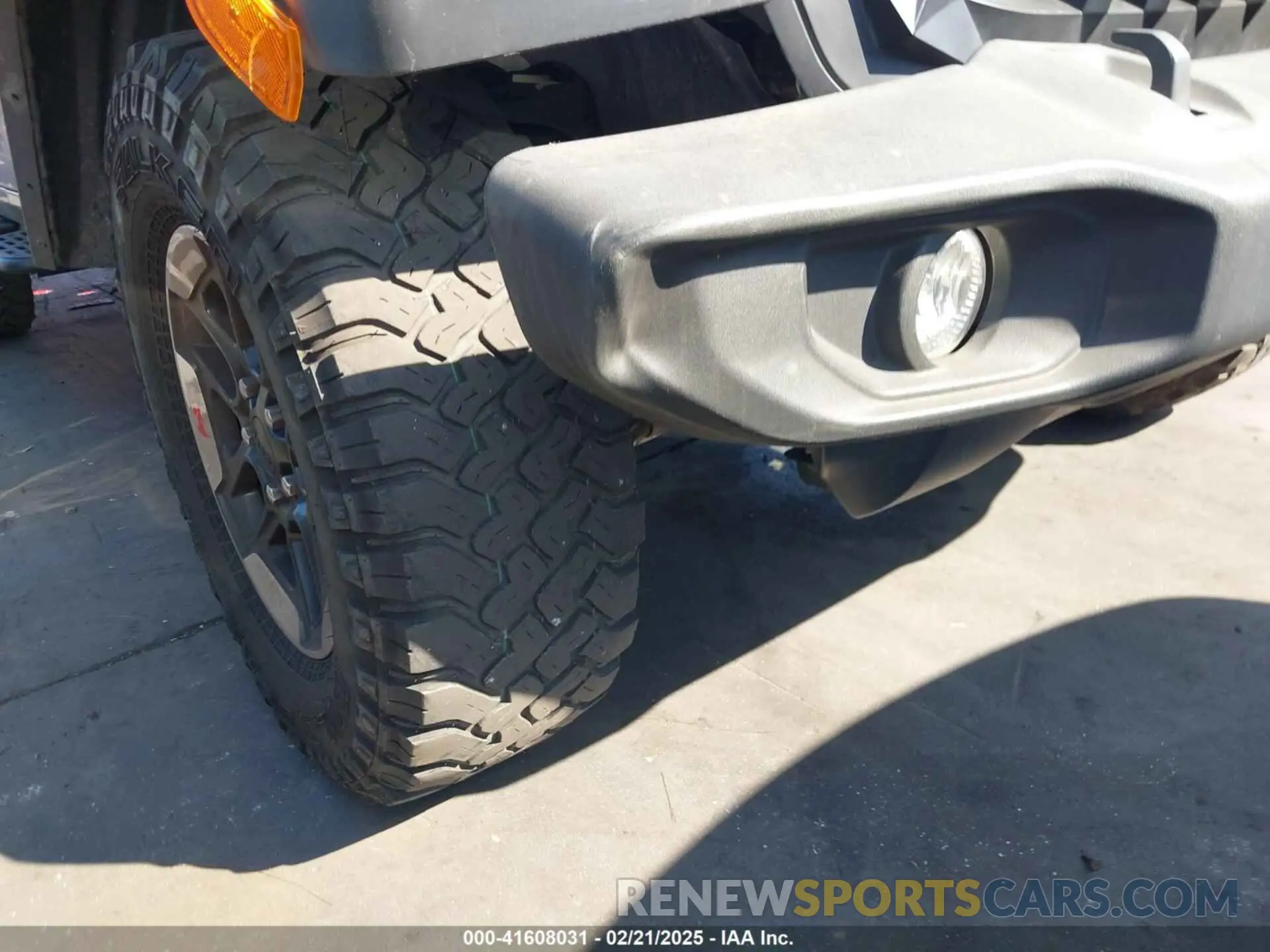 17 Photograph of a damaged car 1C4HJXDG0LW296896 JEEP WRANGLER UNLIMITED 2020