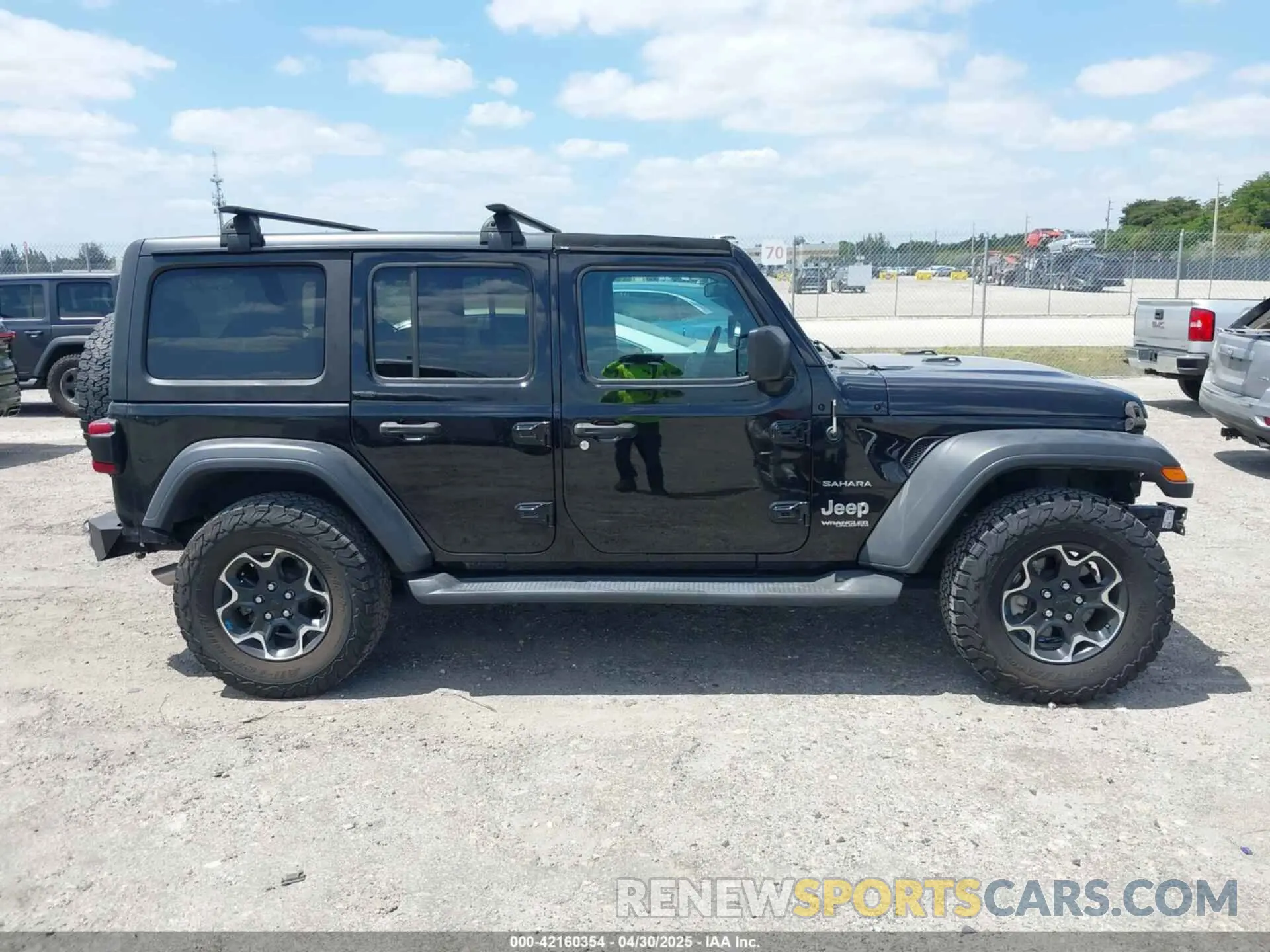 14 Photograph of a damaged car 1C4HJXDG1LW201374 JEEP WRANGLER UNLIMITED 2020