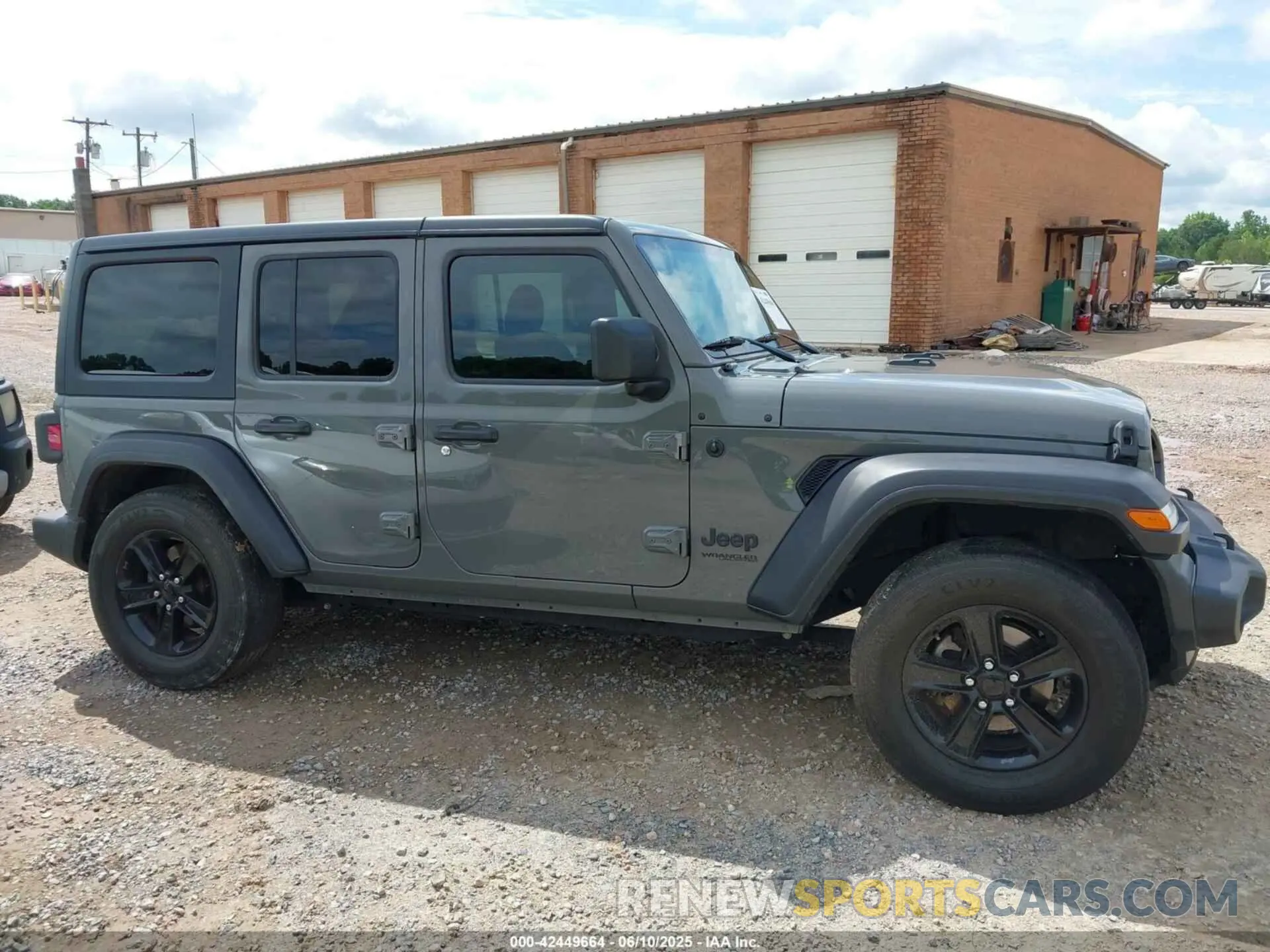 13 Photograph of a damaged car 1C4HJXDG2LW186027 JEEP WRANGLER UNLIMITED 2020