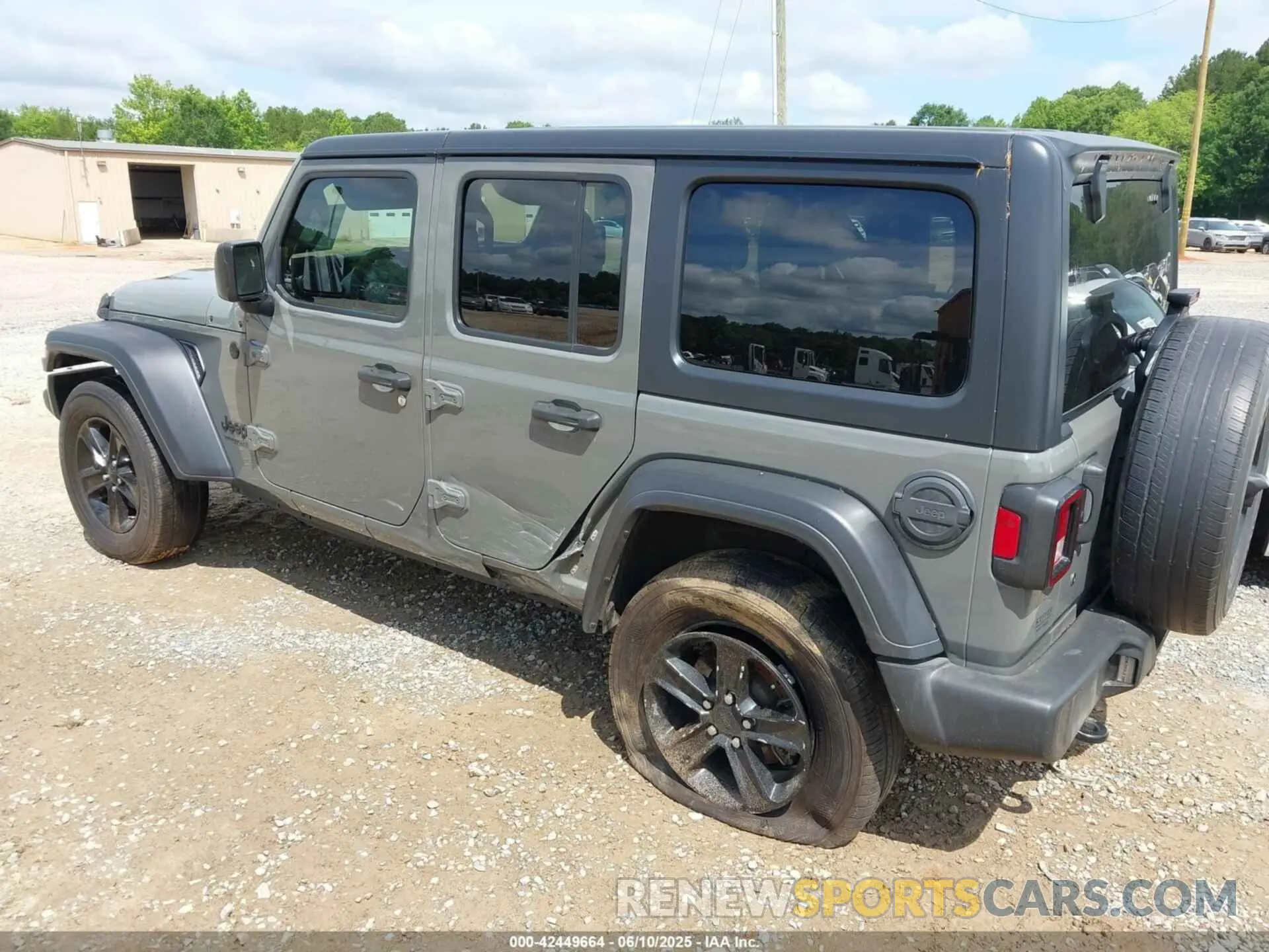 3 Photograph of a damaged car 1C4HJXDG2LW186027 JEEP WRANGLER UNLIMITED 2020