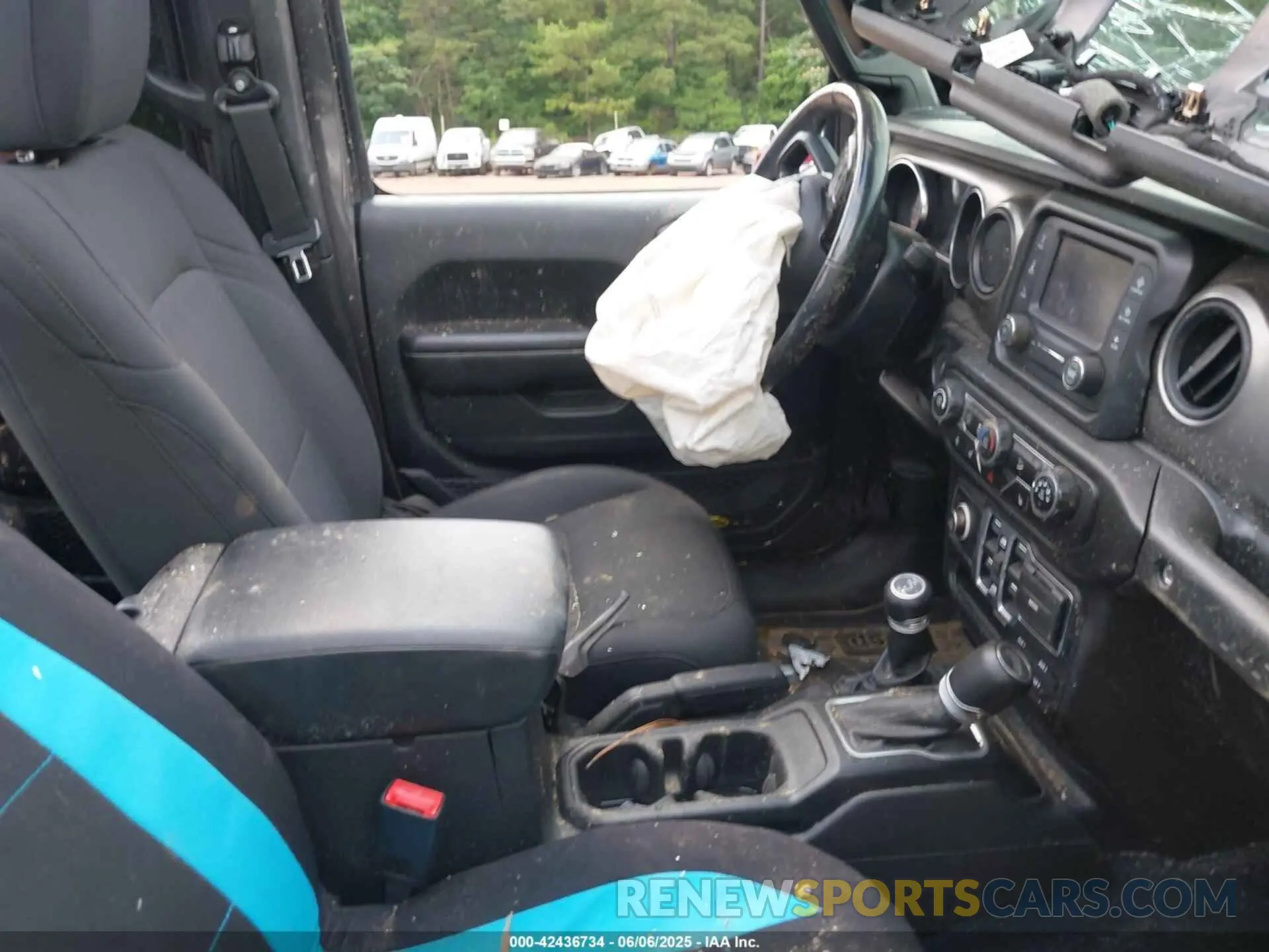 5 Photograph of a damaged car 1C4HJXDG2LW221682 JEEP WRANGLER UNLIMITED 2020