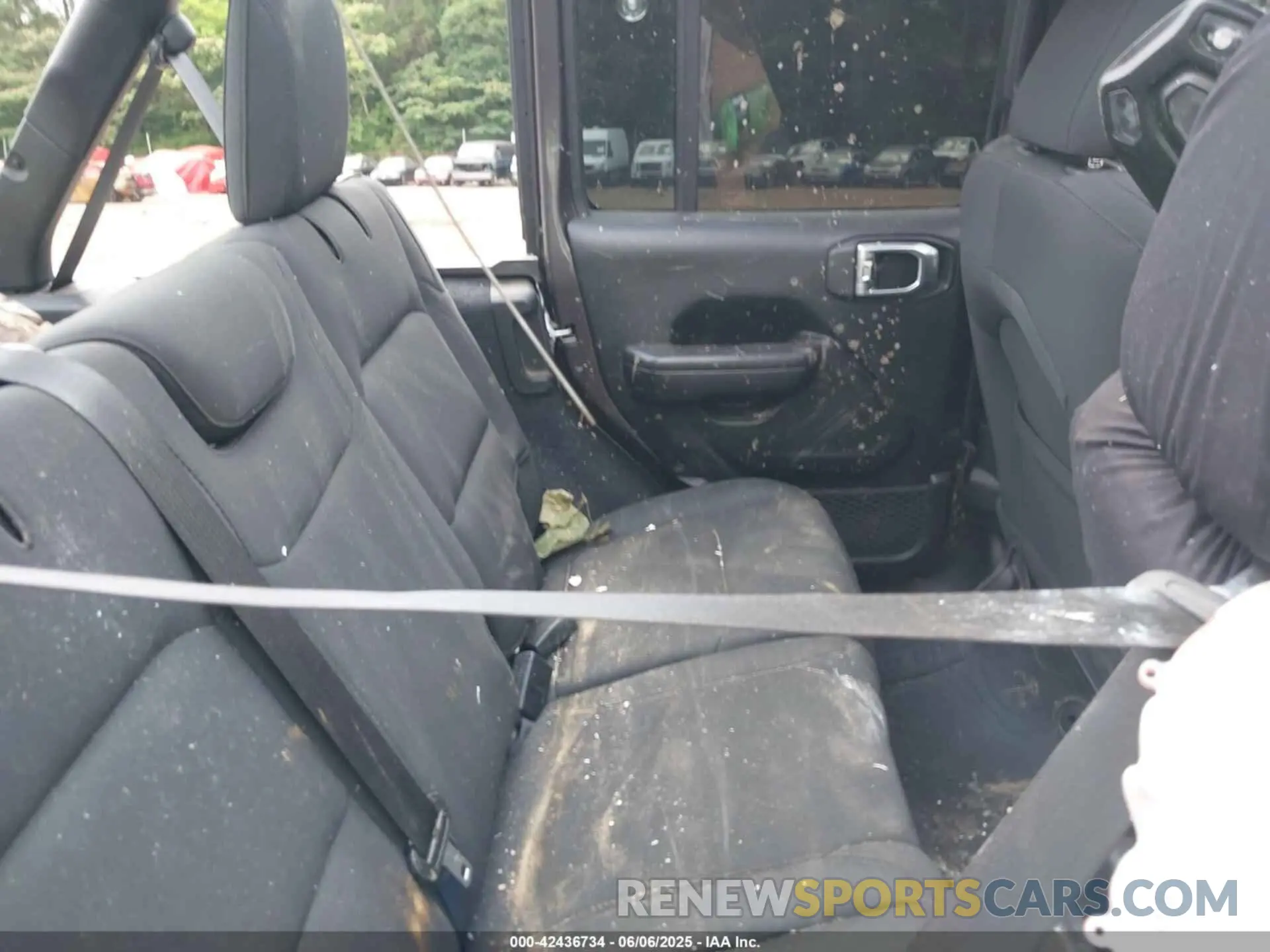 8 Photograph of a damaged car 1C4HJXDG2LW221682 JEEP WRANGLER UNLIMITED 2020