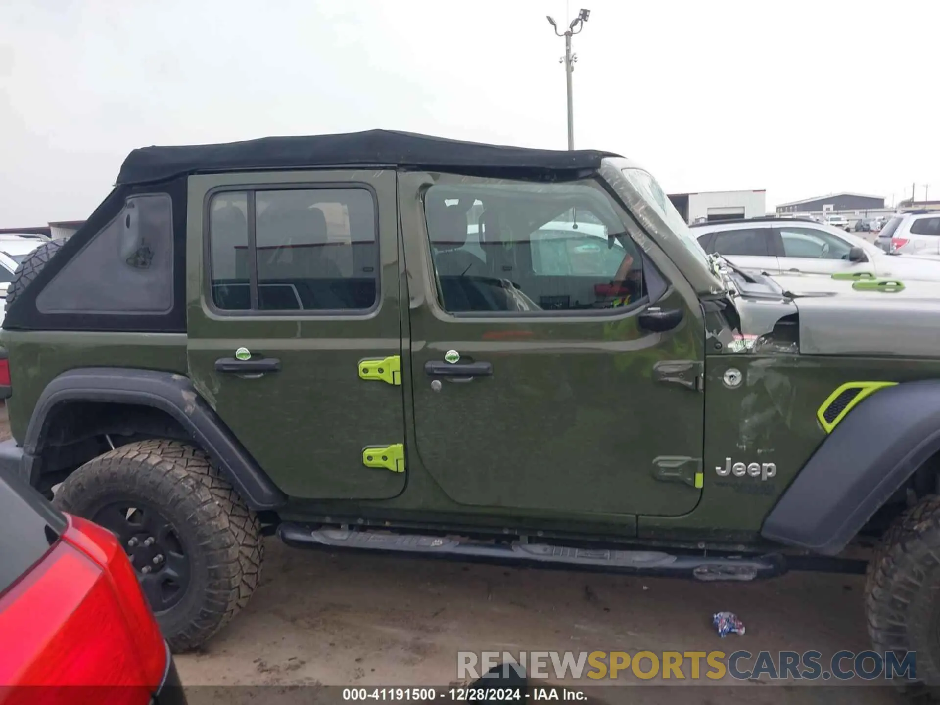 13 Photograph of a damaged car 1C4HJXDG2LW310684 JEEP WRANGLER UNLIMITED 2020