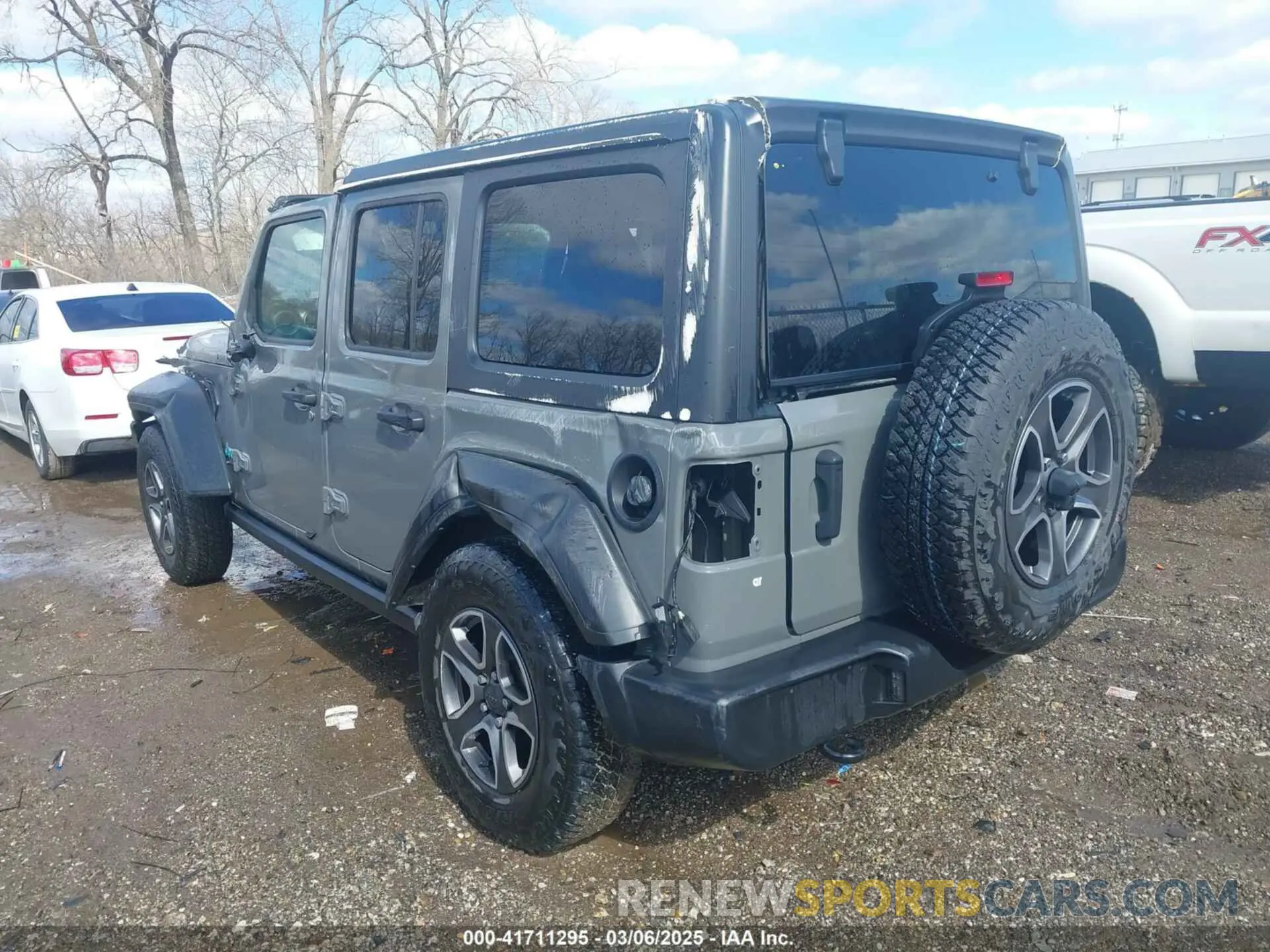 3 Photograph of a damaged car 1C4HJXDG2LW335228 JEEP WRANGLER UNLIMITED 2020
