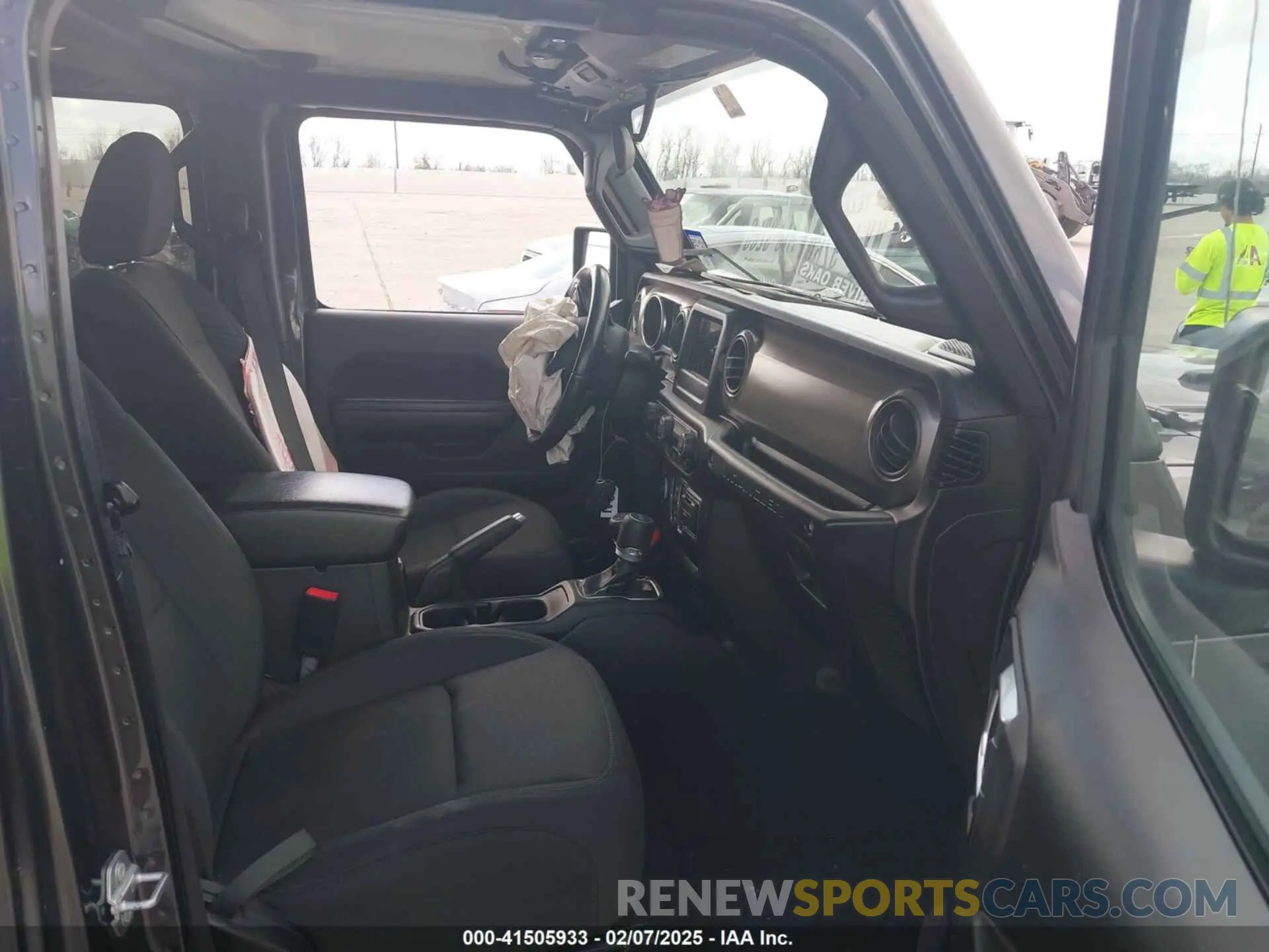 5 Photograph of a damaged car 1C4HJXDG3LW221691 JEEP WRANGLER UNLIMITED 2020