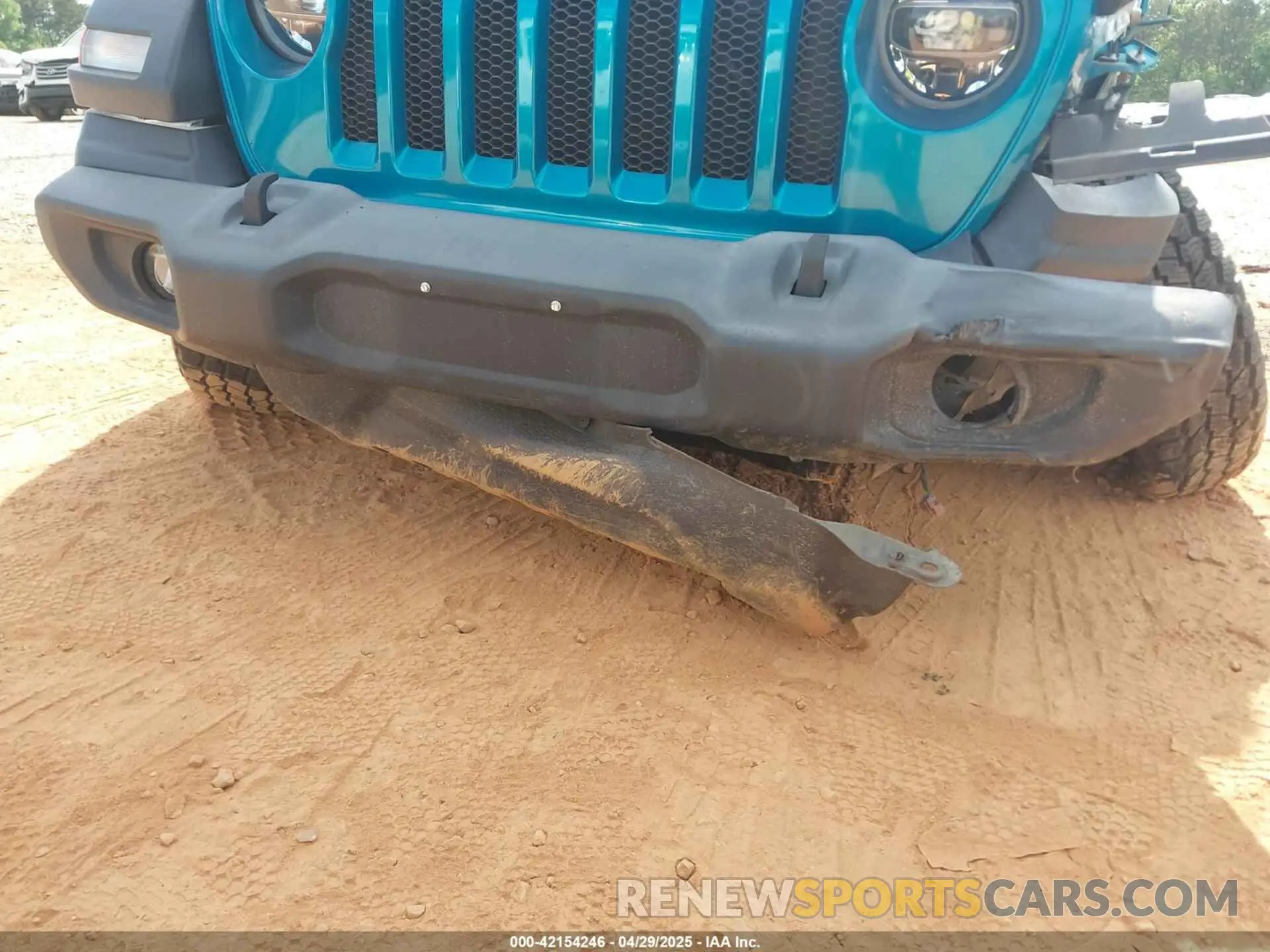 17 Photograph of a damaged car 1C4HJXDG4LW331133 JEEP WRANGLER UNLIMITED 2020