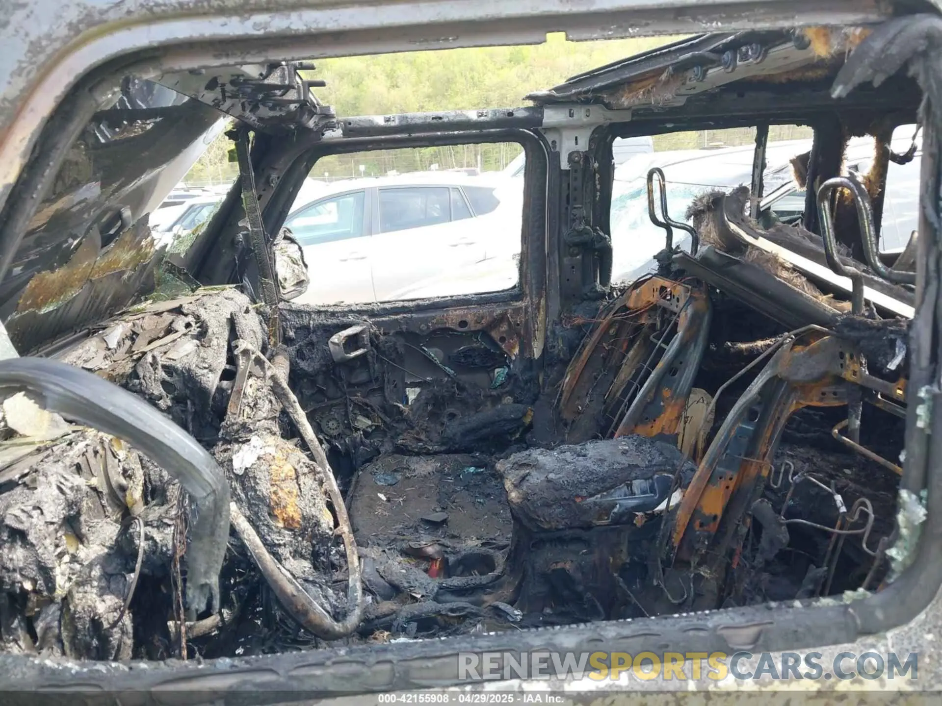 6 Photograph of a damaged car 1C4HJXDG7LW263975 JEEP WRANGLER UNLIMITED 2020