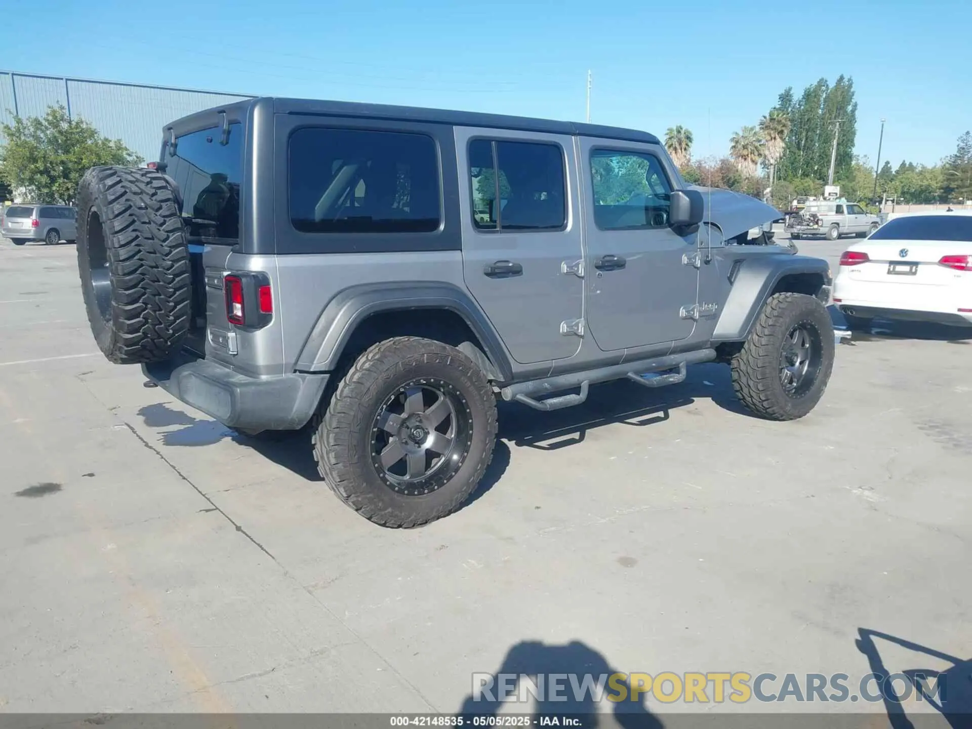 4 Photograph of a damaged car 1C4HJXDG8LW177056 JEEP WRANGLER UNLIMITED 2020