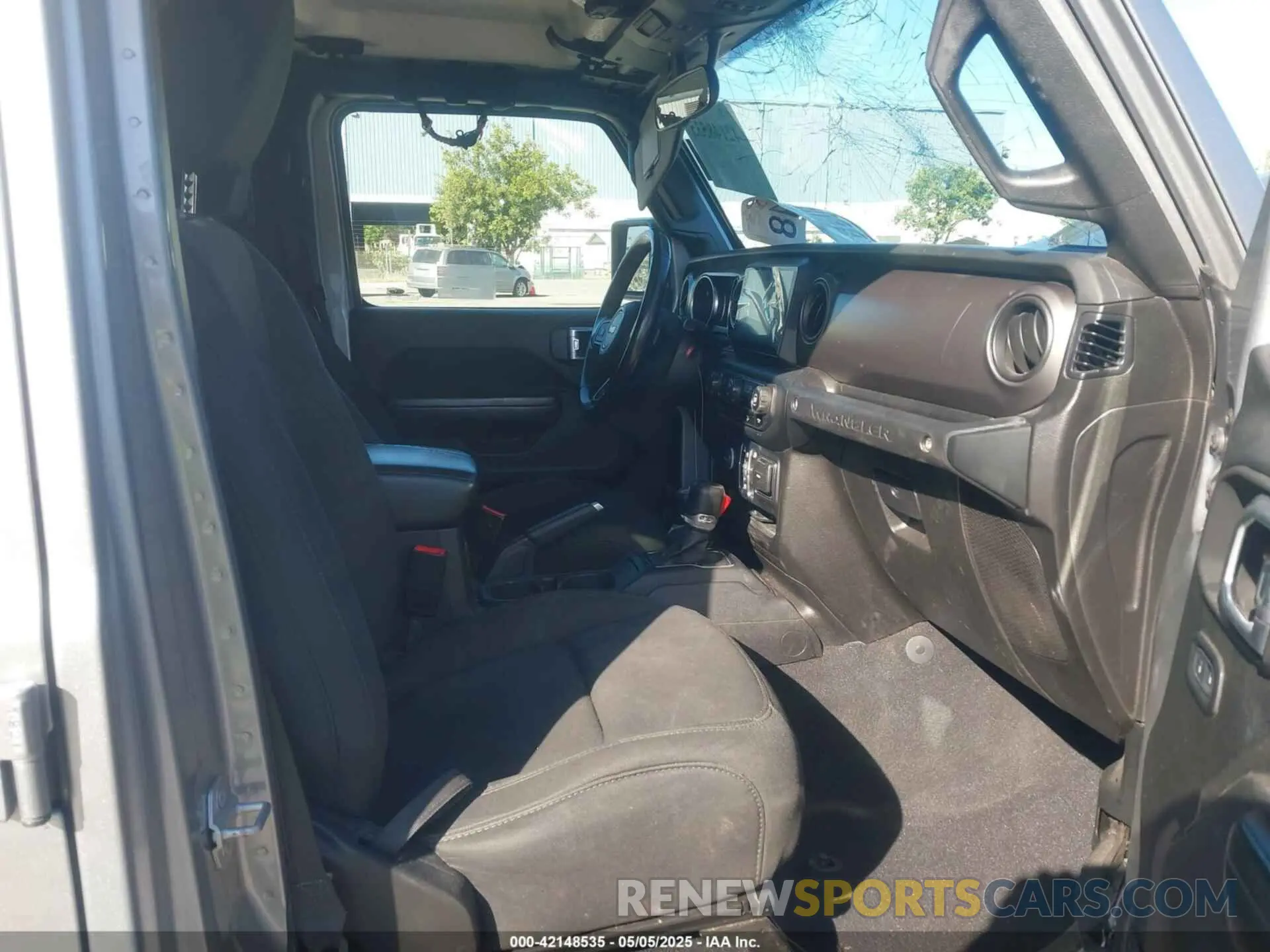 5 Photograph of a damaged car 1C4HJXDG8LW177056 JEEP WRANGLER UNLIMITED 2020