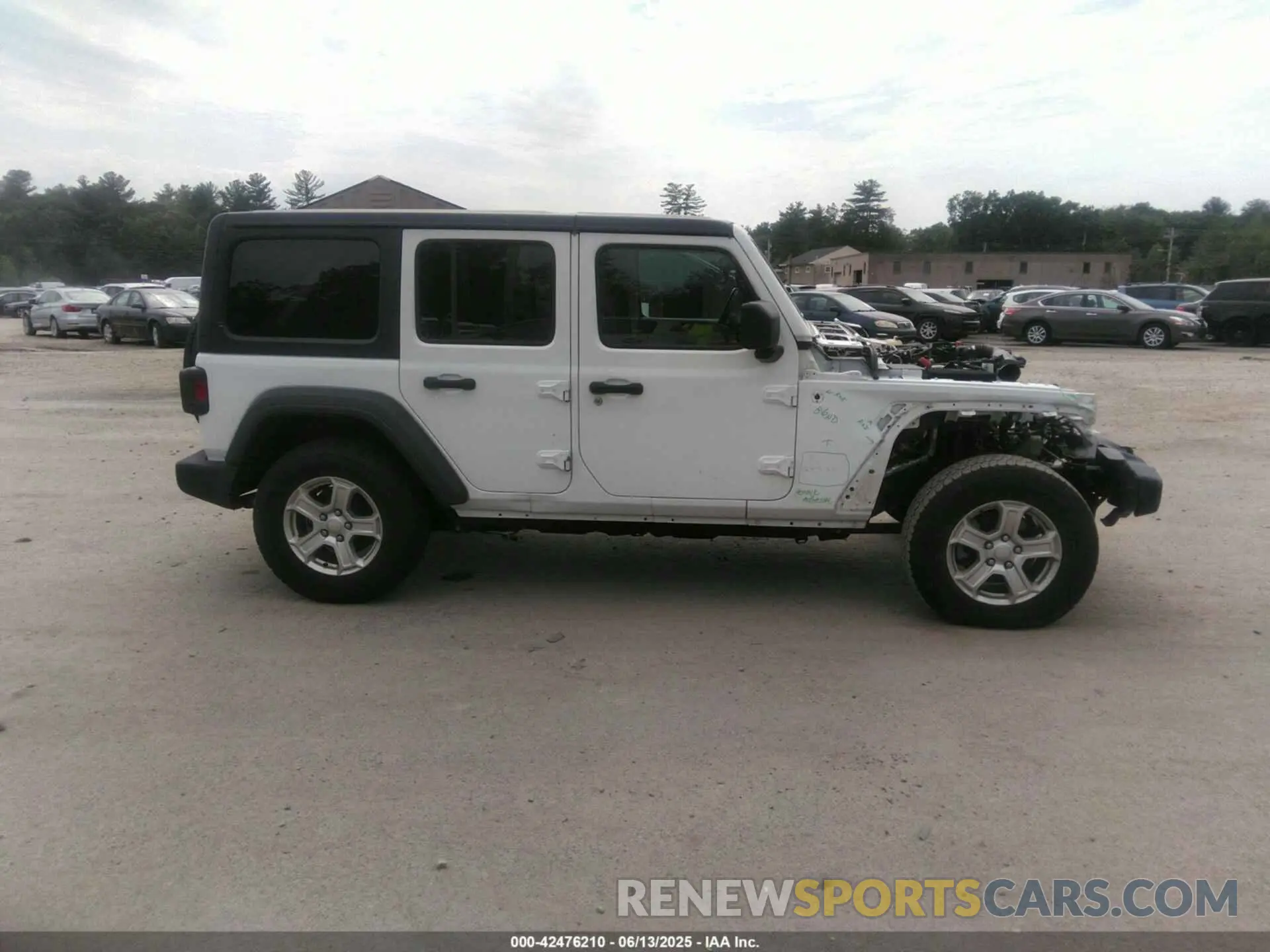 13 Photograph of a damaged car 1C4HJXDG9LW102950 JEEP WRANGLER UNLIMITED 2020