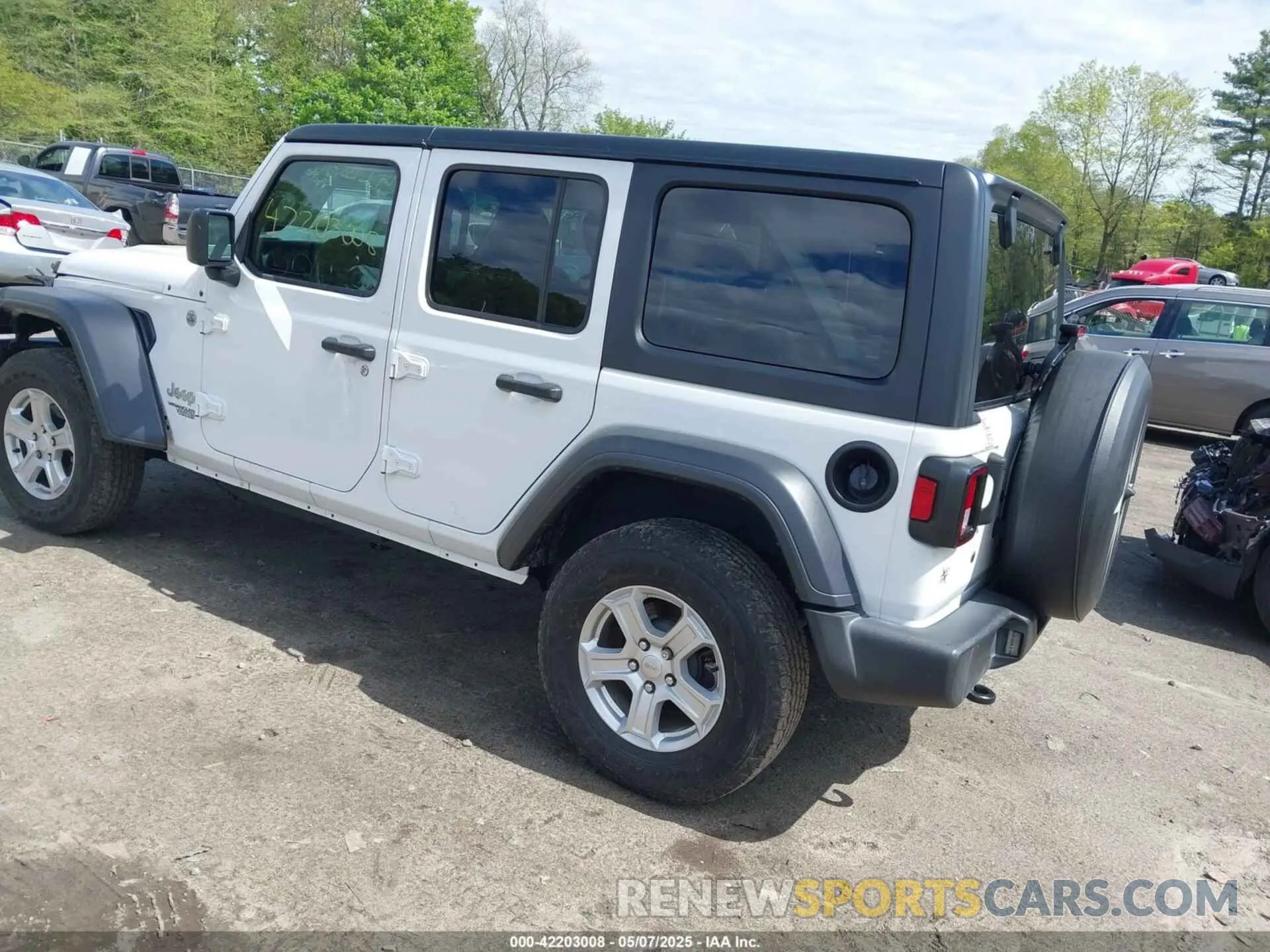3 Photograph of a damaged car 1C4HJXDG9LW229715 JEEP WRANGLER UNLIMITED 2020