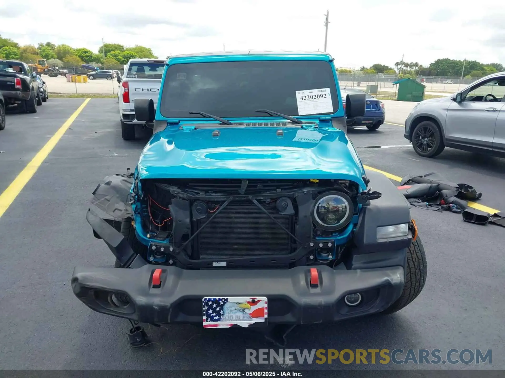 12 Photograph of a damaged car 1C4HJXDGXLW317222 JEEP WRANGLER UNLIMITED 2020