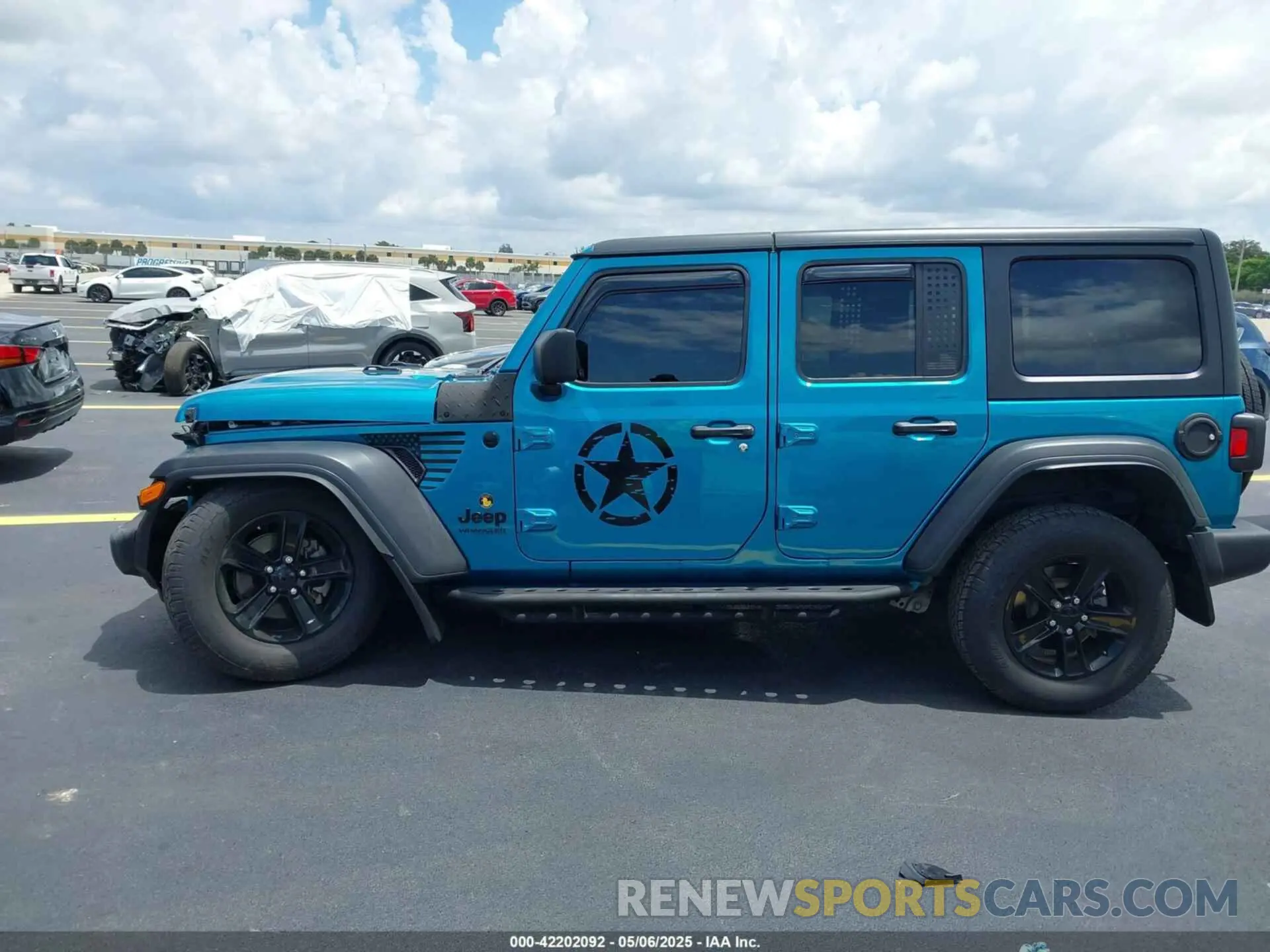 14 Photograph of a damaged car 1C4HJXDGXLW317222 JEEP WRANGLER UNLIMITED 2020