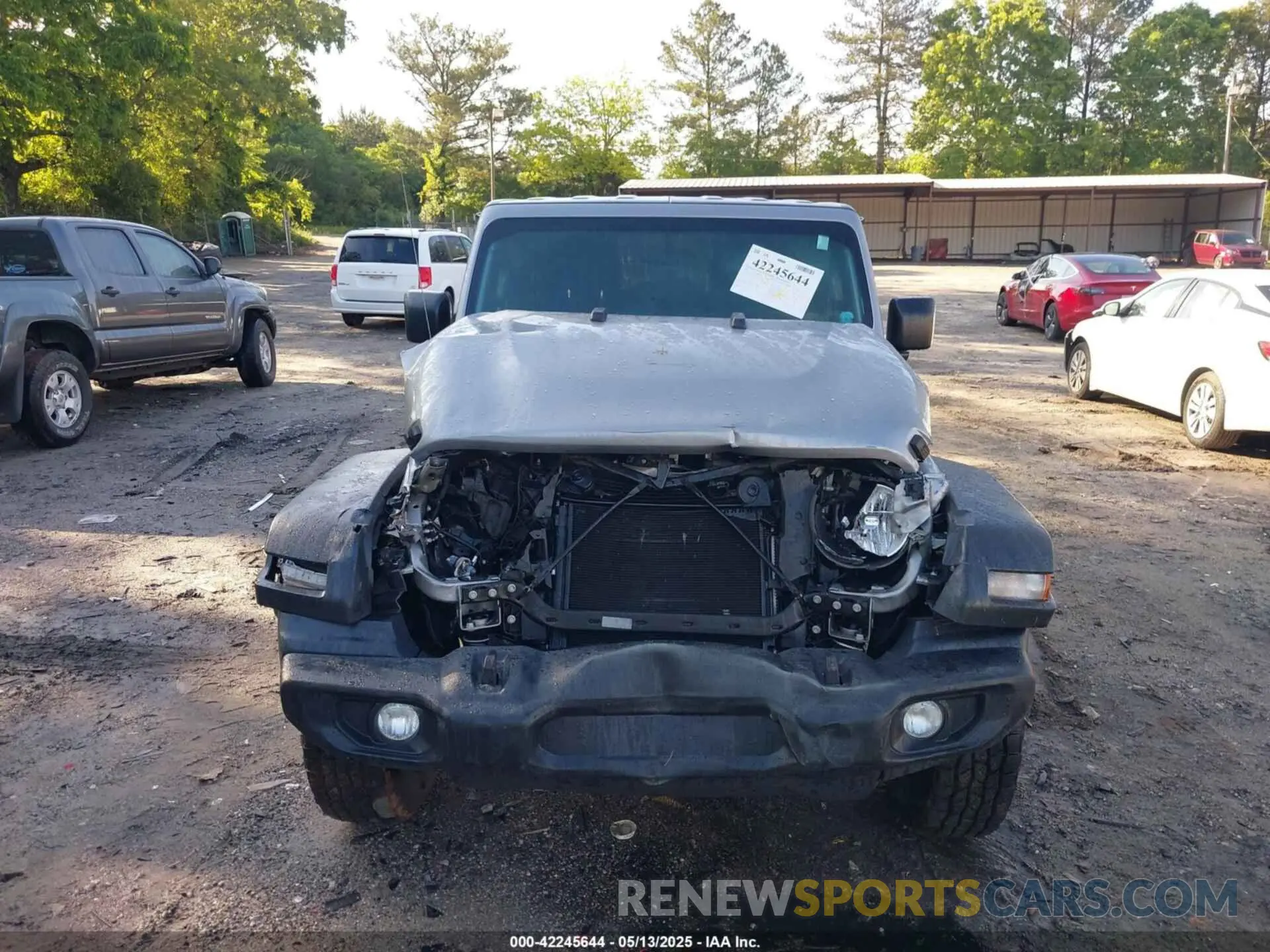 13 Photograph of a damaged car 1C4HJXDGXLW325708 JEEP WRANGLER UNLIMITED 2020