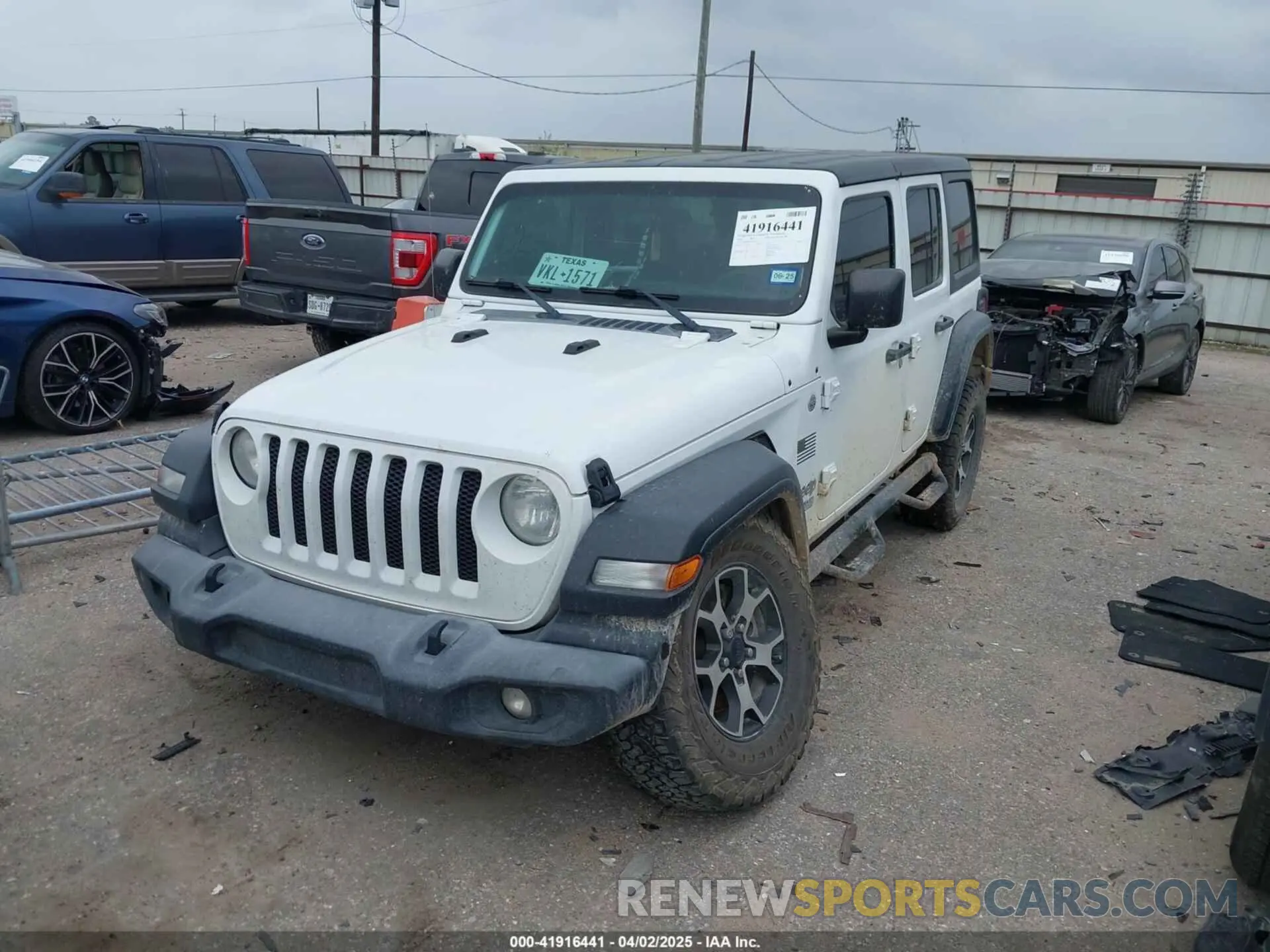 2 Photograph of a damaged car 1C4HJXDM4LW333857 JEEP WRANGLER UNLIMITED 2020