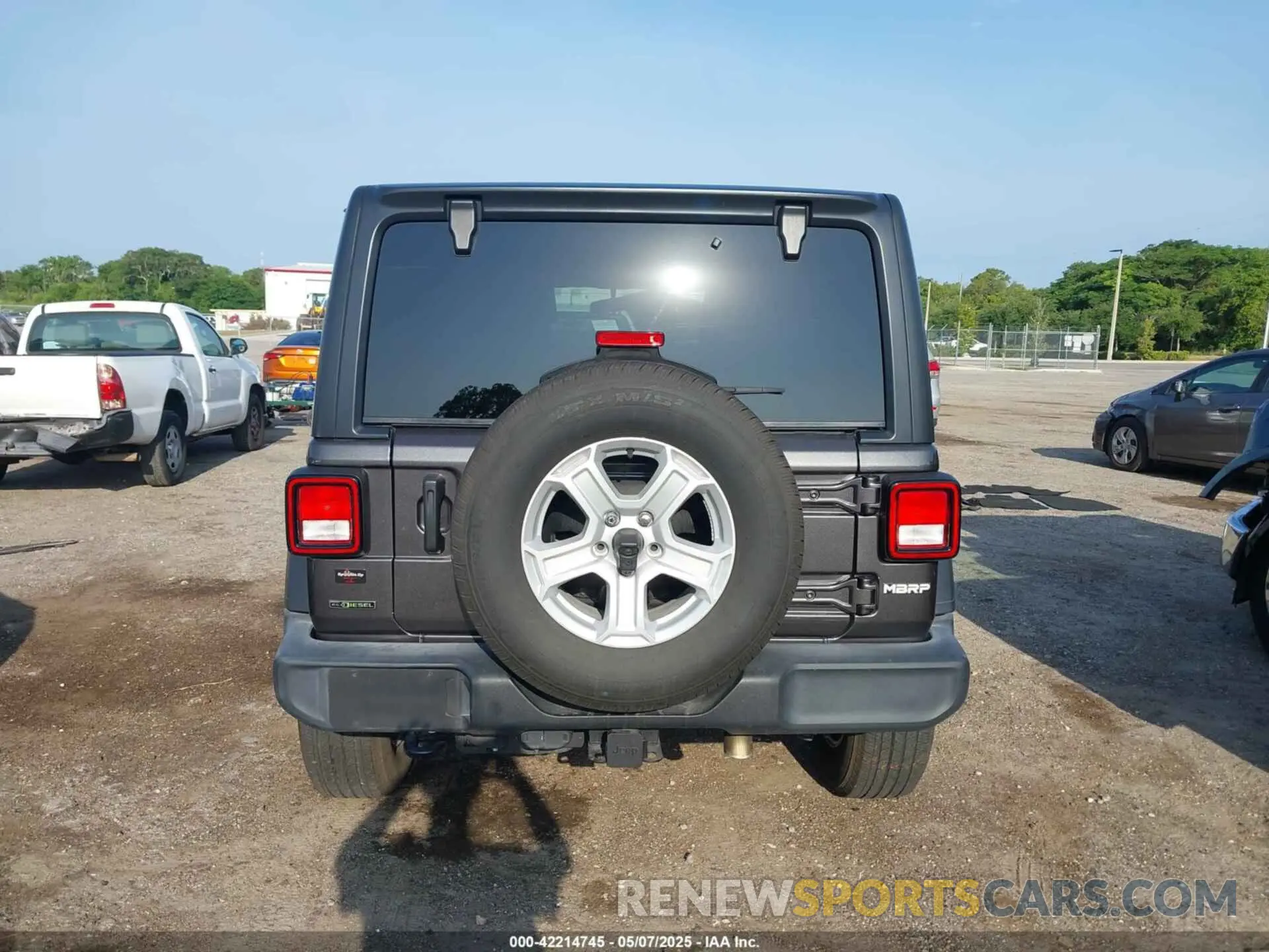 17 Photograph of a damaged car 1C4HJXDM7LW270513 JEEP WRANGLER UNLIMITED 2020