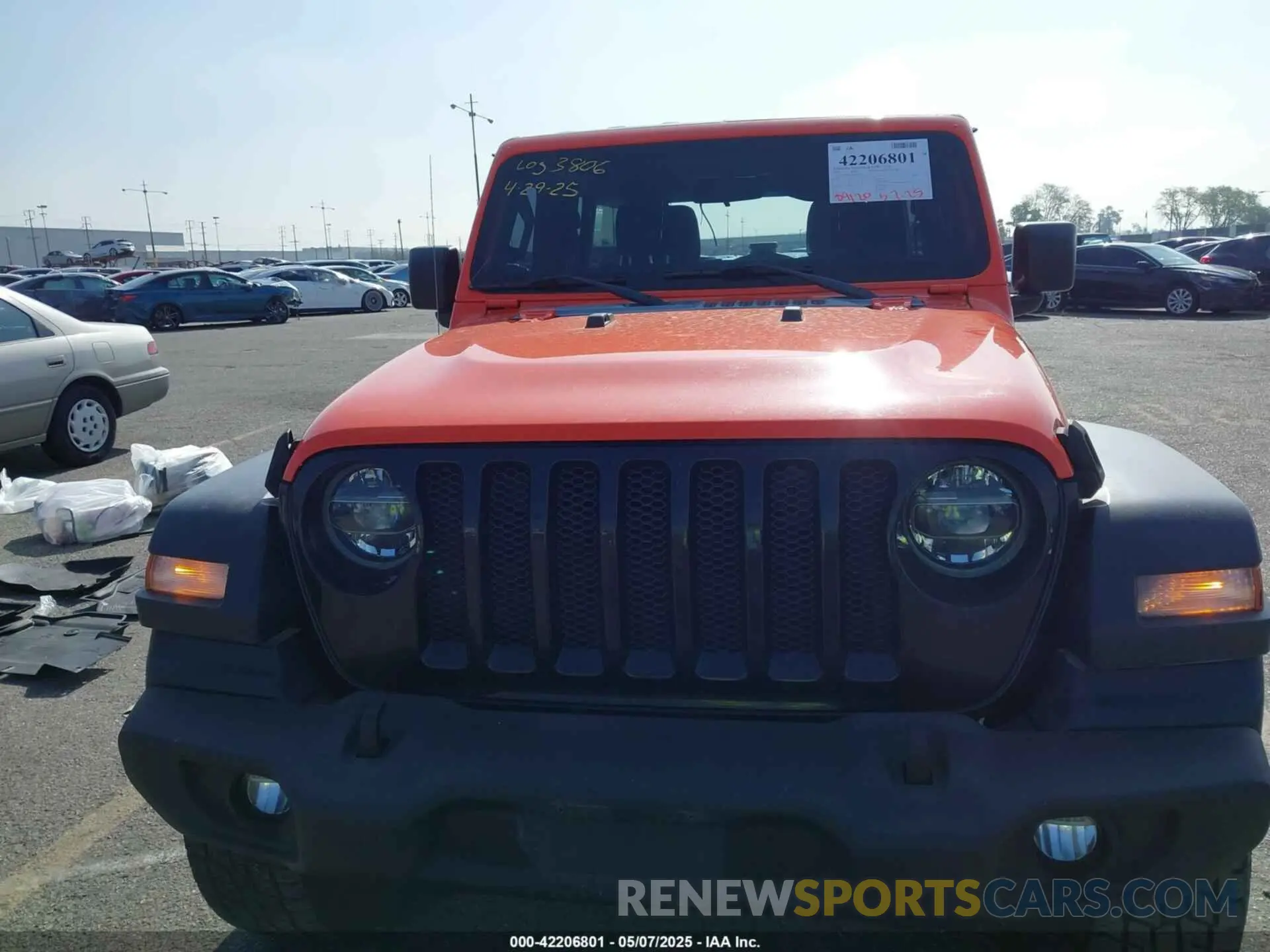 11 Photograph of a damaged car 1C4HJXDM9LW285935 JEEP WRANGLER UNLIMITED 2020